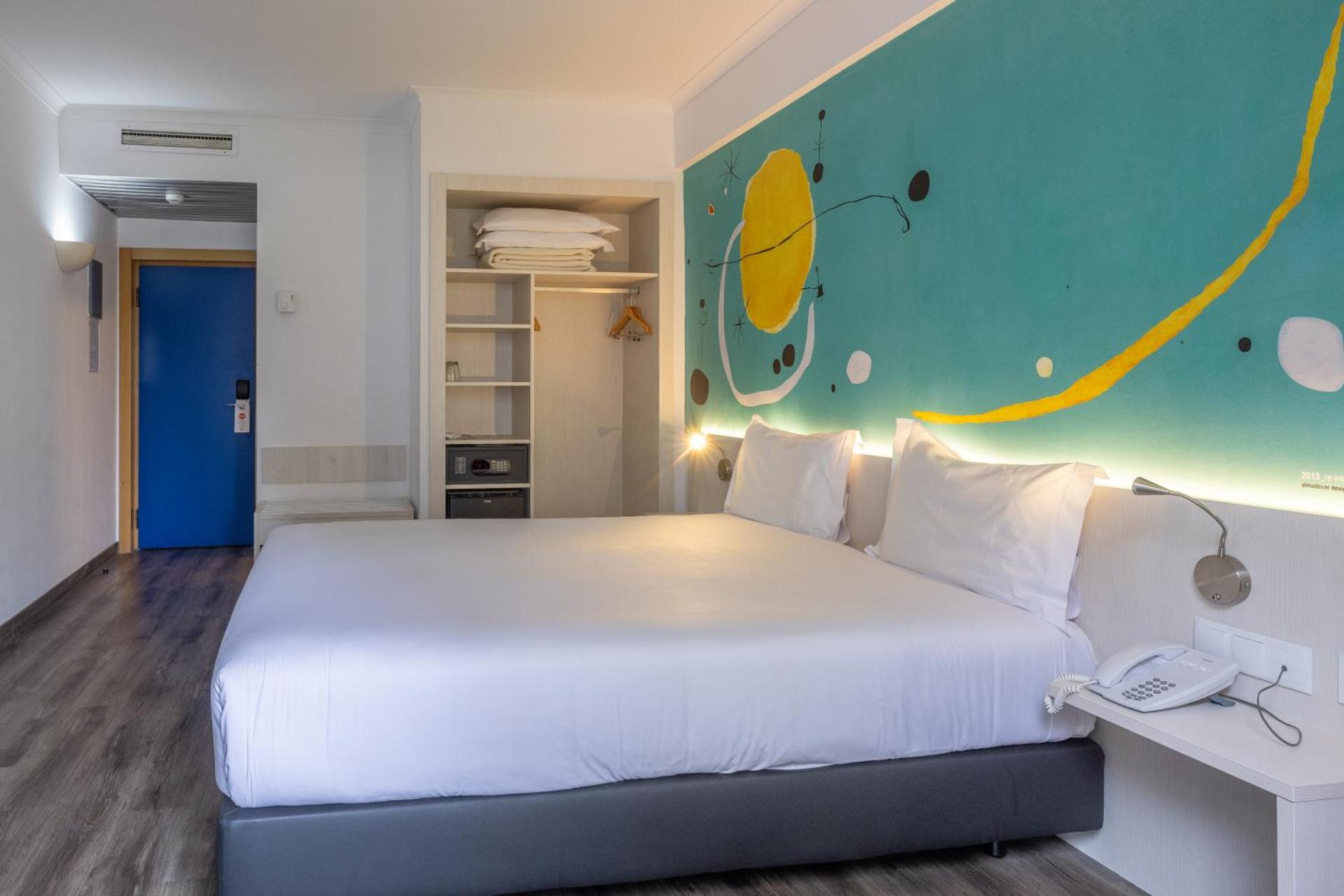 Hotel 3K Barcelona - Photo 167