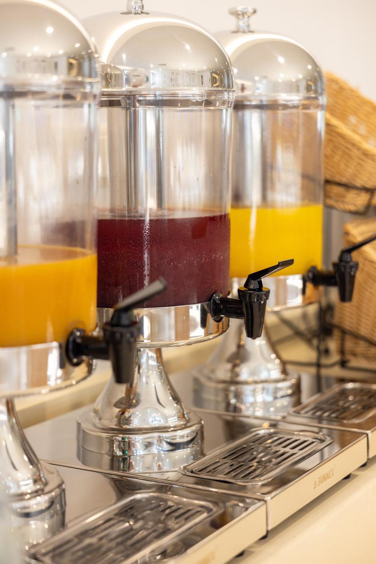 Hotel 3K Barcelona - Photo 188