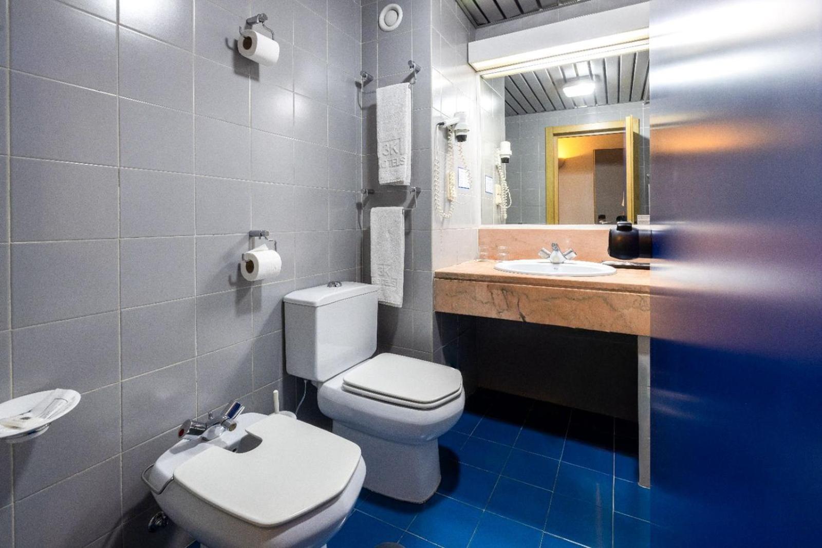 Hotel 3K Barcelona - Photo 127