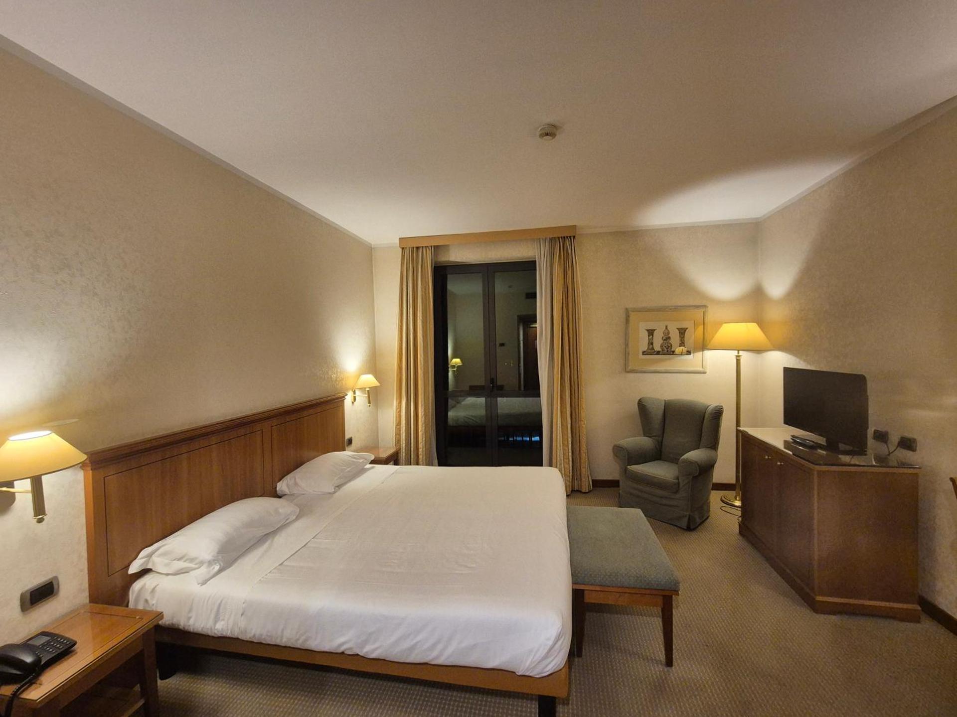 Hotel Excelsior Magenta - Photo 10