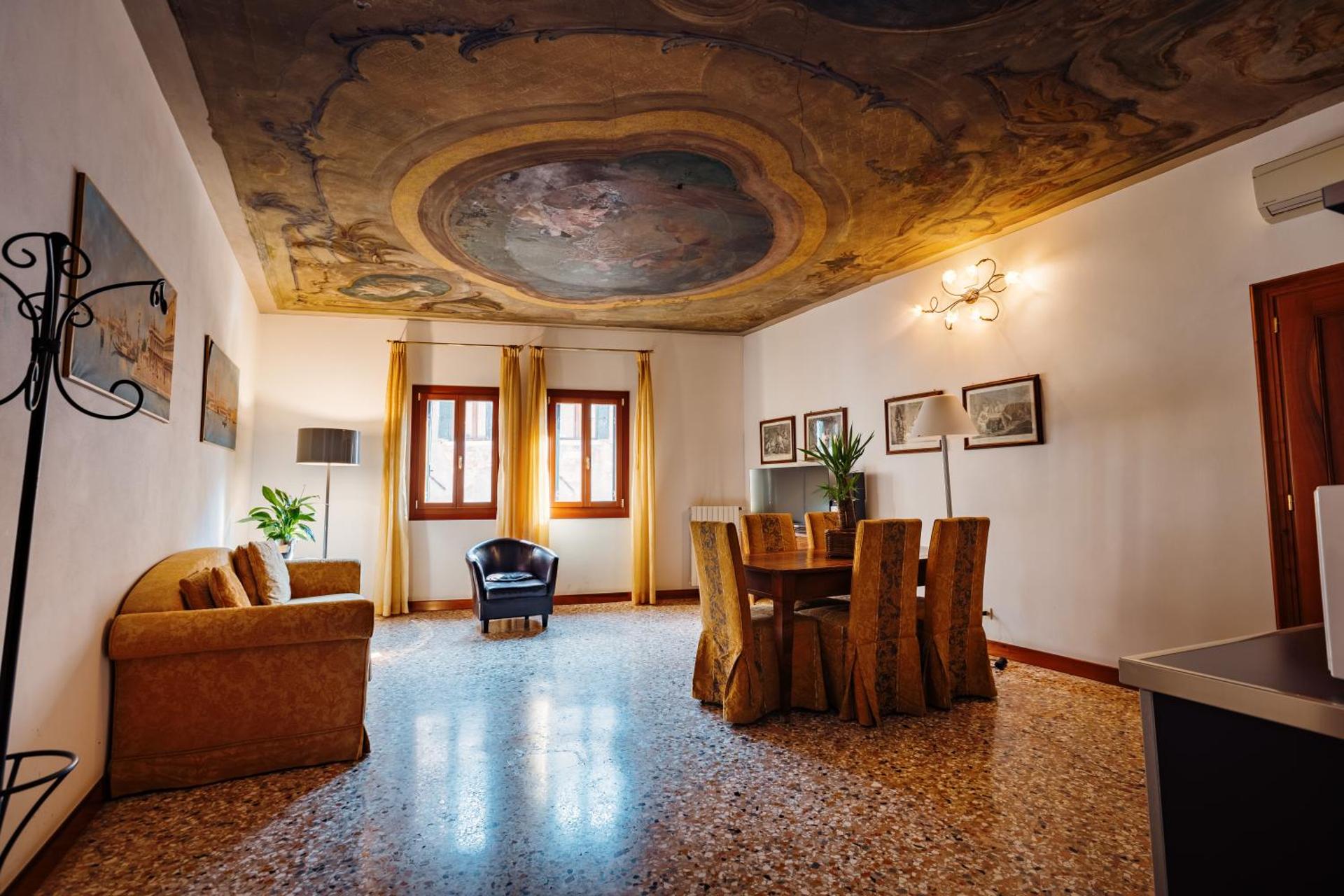 Casa Dei Pittori Venice Apartments - Photo 10