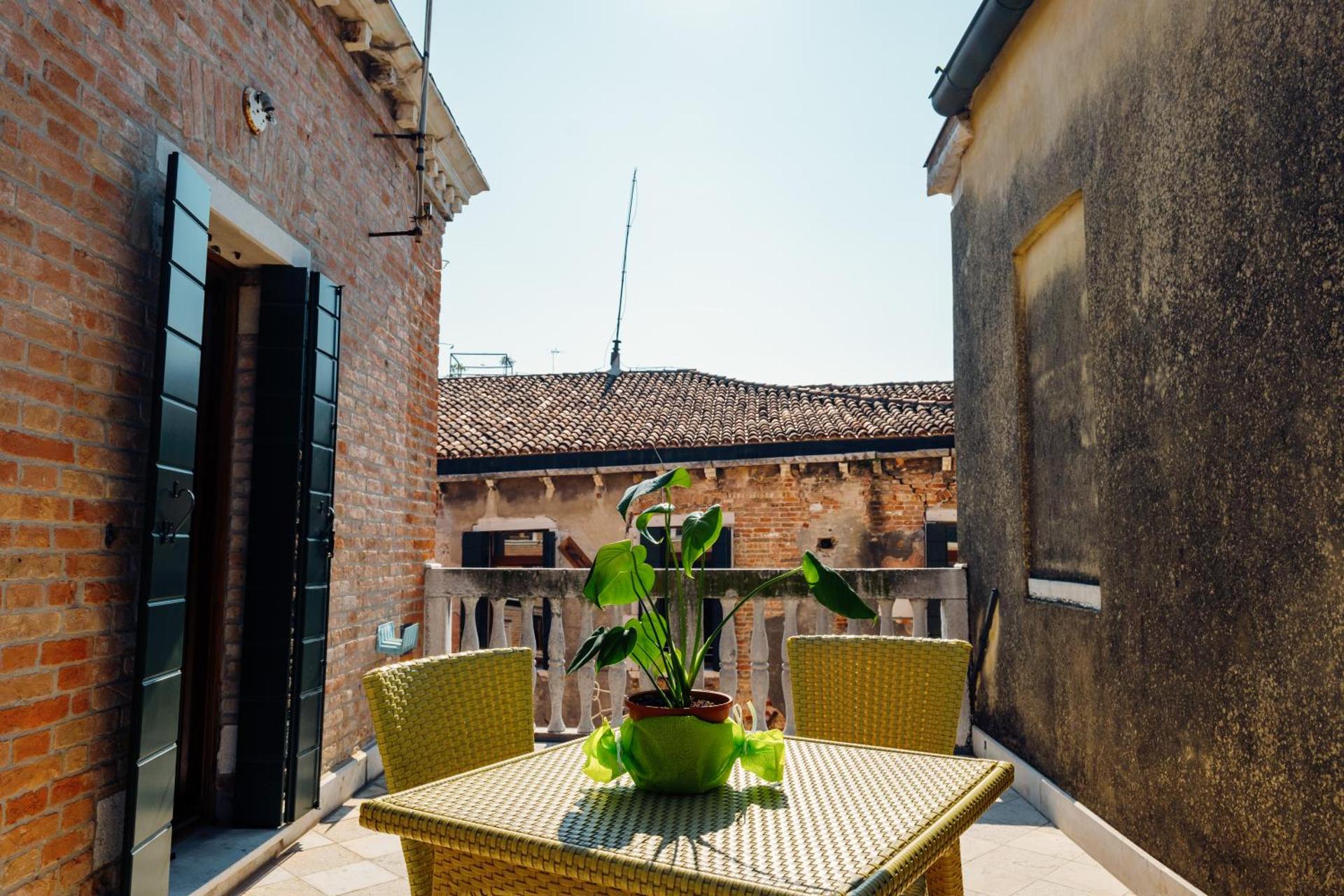 Casa Dei Pittori Venice Apartments - Photo 71