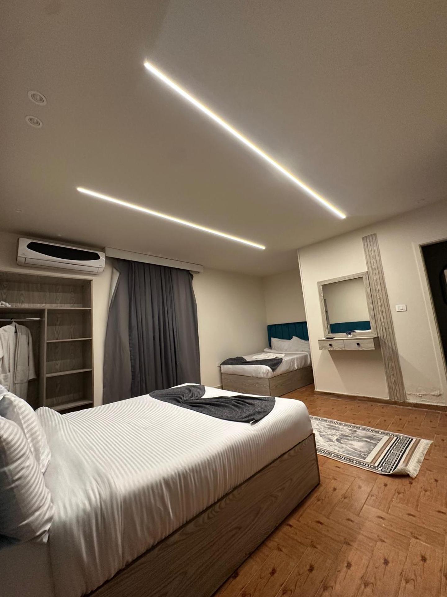 Soho Scarab Pyramids View - Photo 64