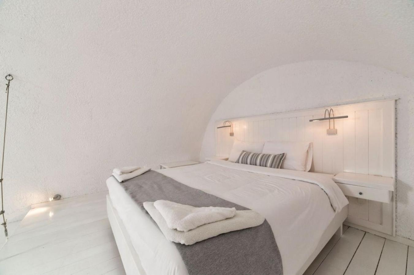 Artemis Suites - Photo 28