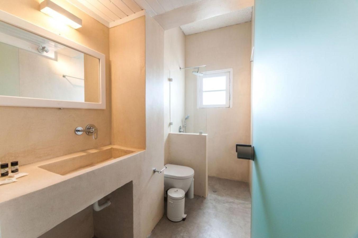 Artemis Suites - Photo 25