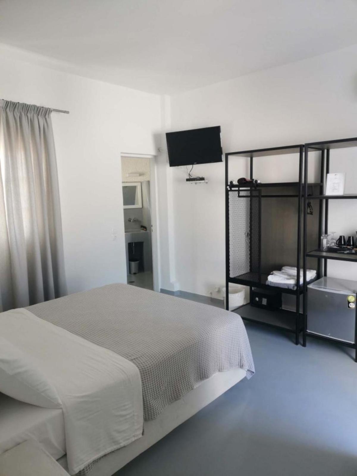 Artemis Suites - Photo 43
