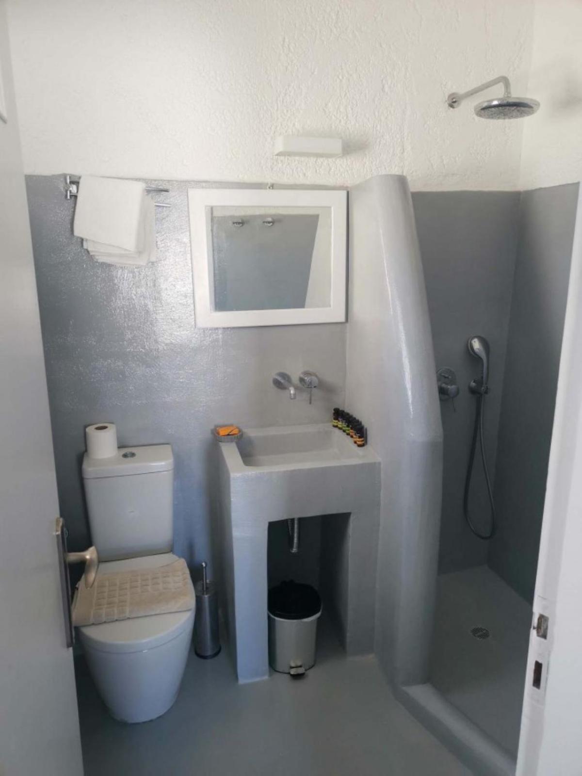 Artemis Suites - Photo 45