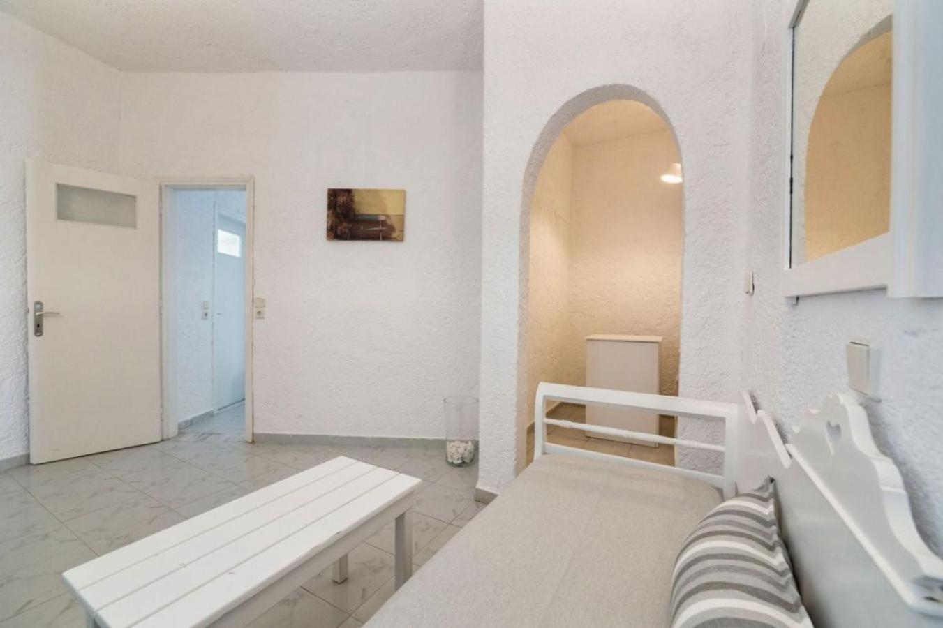 Artemis Suites - Photo 17