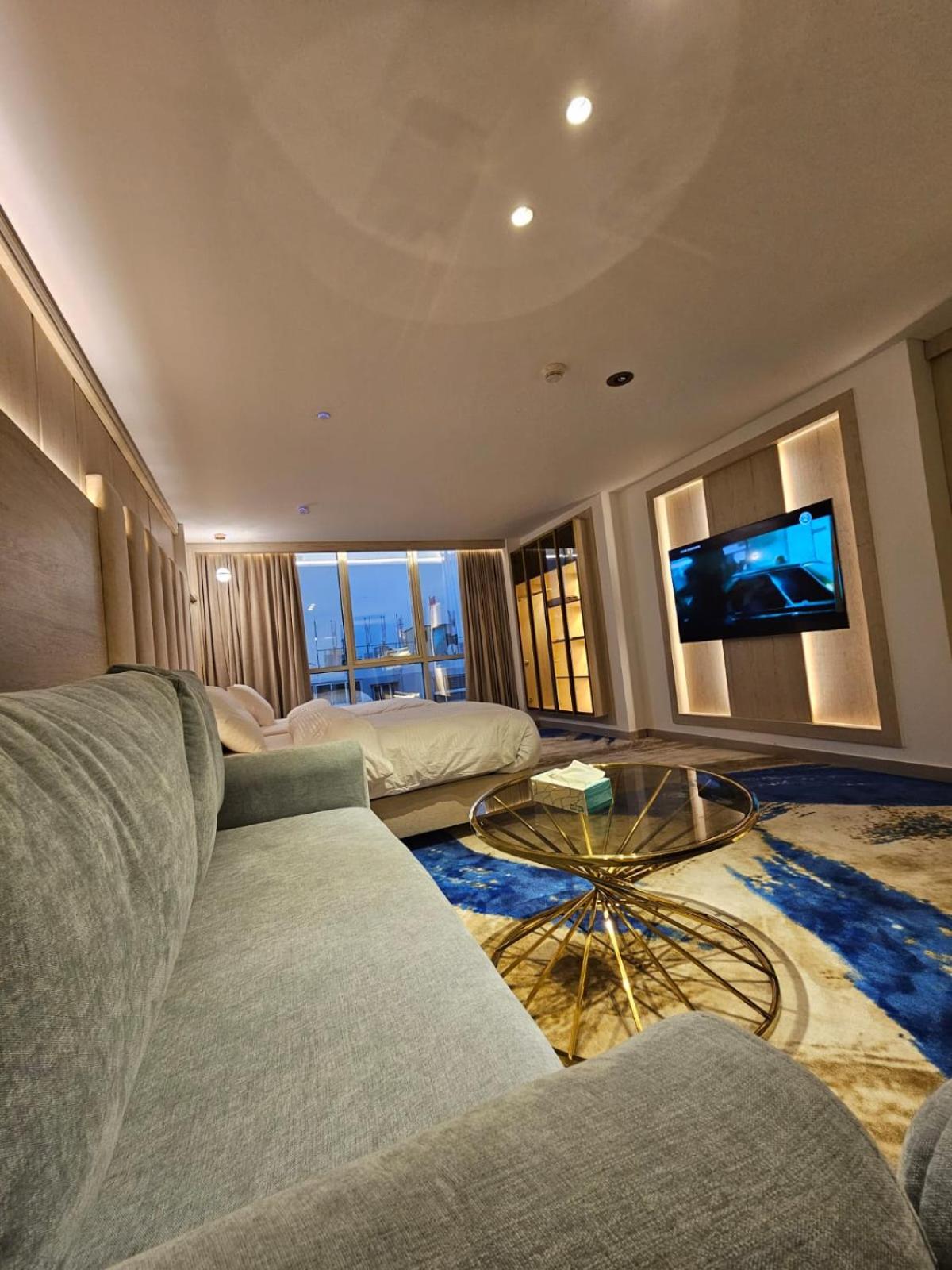 Sheraton Air Hotel - Photo 64