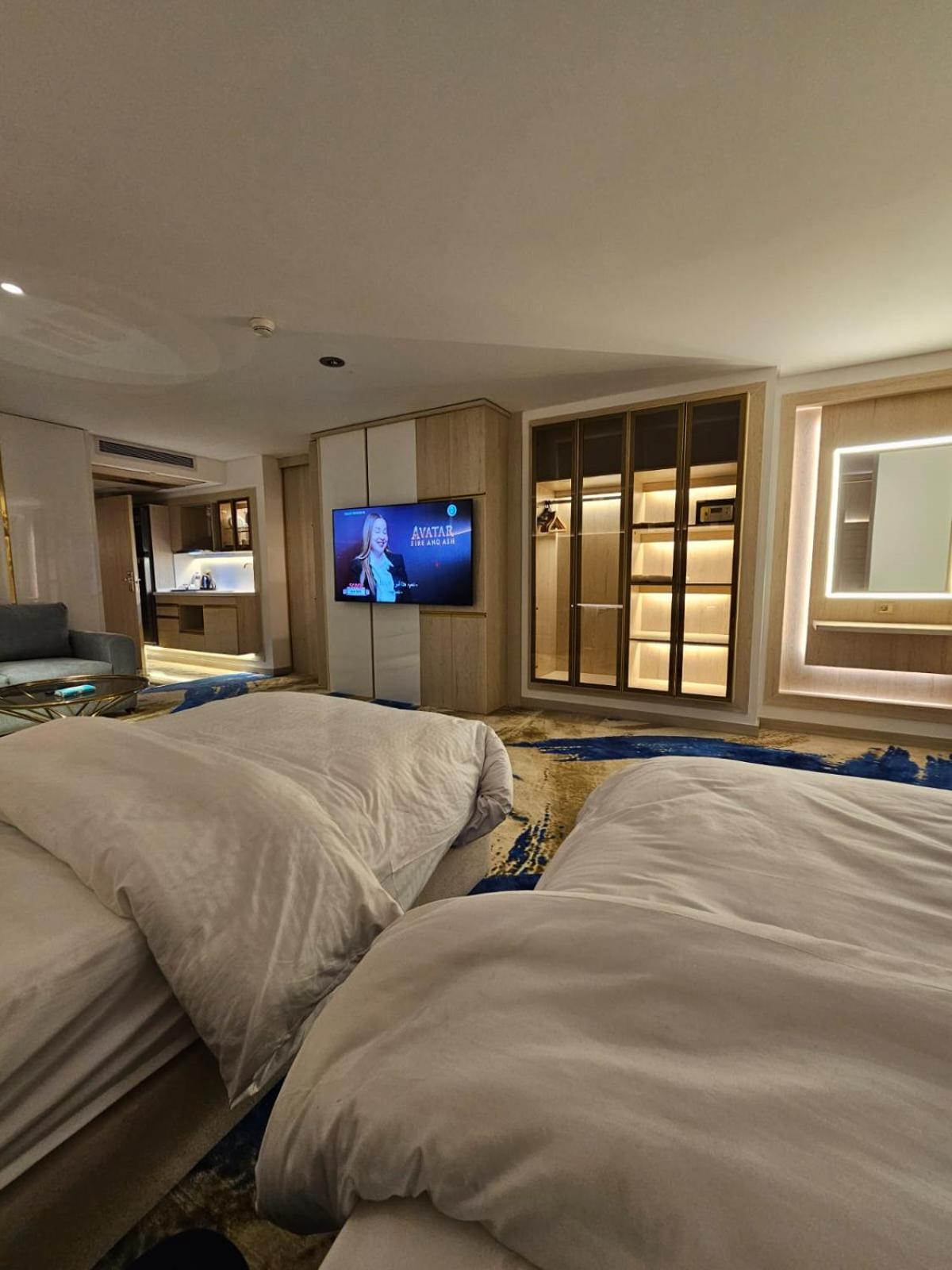 Sheraton Air Hotel - Photo 65