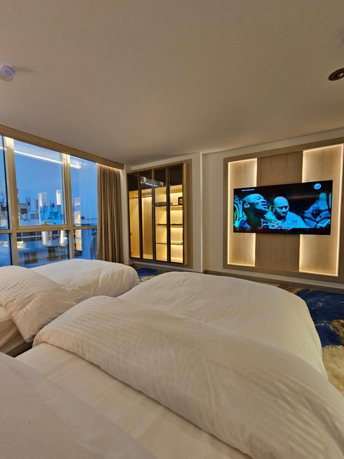 Sheraton Air Hotel - Photo 63