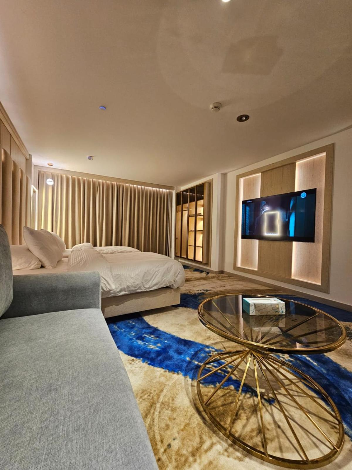 Sheraton Air Hotel - Photo 40