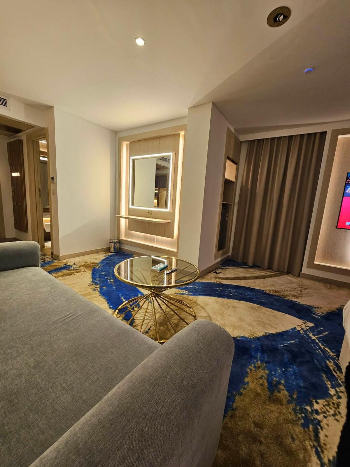 Sheraton Air Hotel - Photo 35