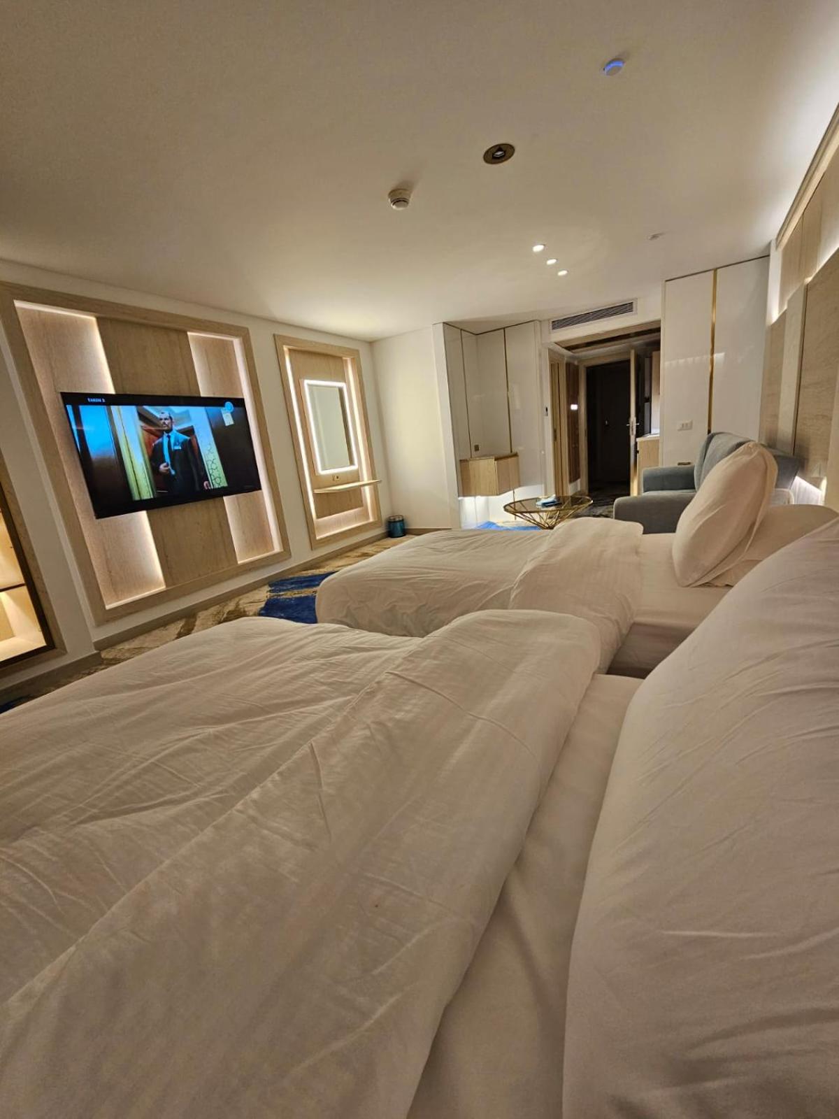 Sheraton Air Hotel - Photo 42