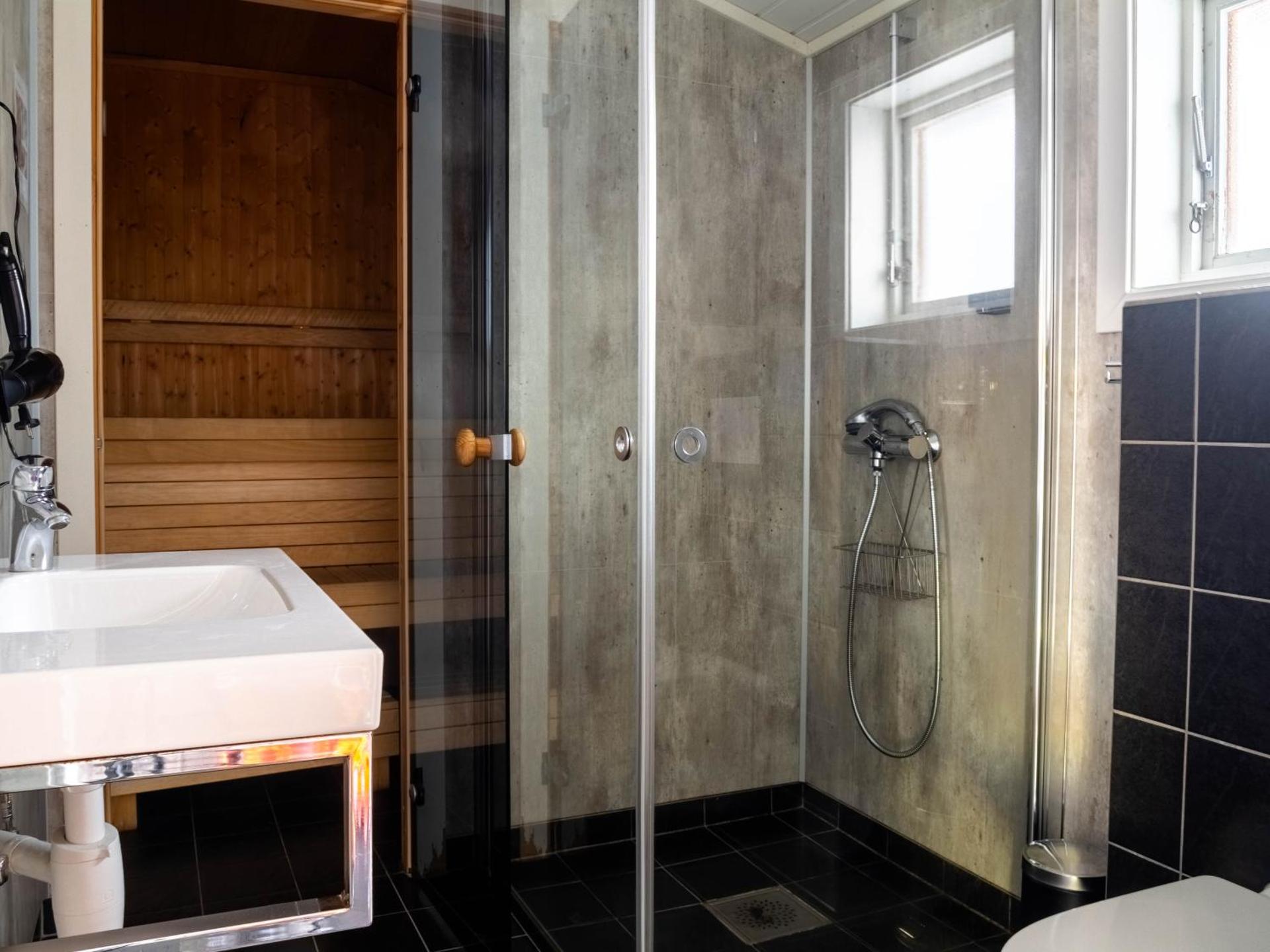 Buodden Rorbuer - Fisherman Cabins Sørvågen - Photo 59