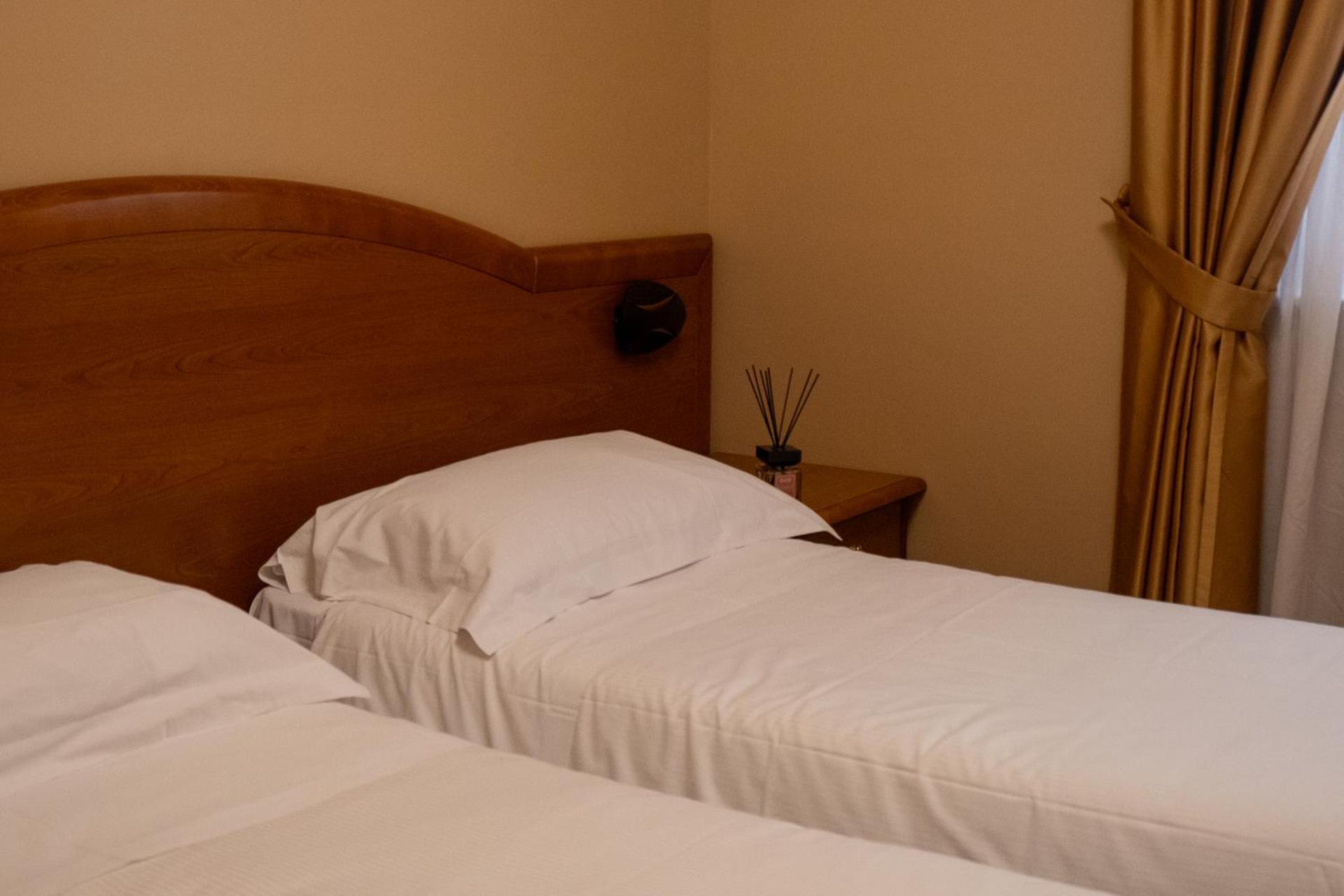 Hotel Dimora Adriana - Photo 12