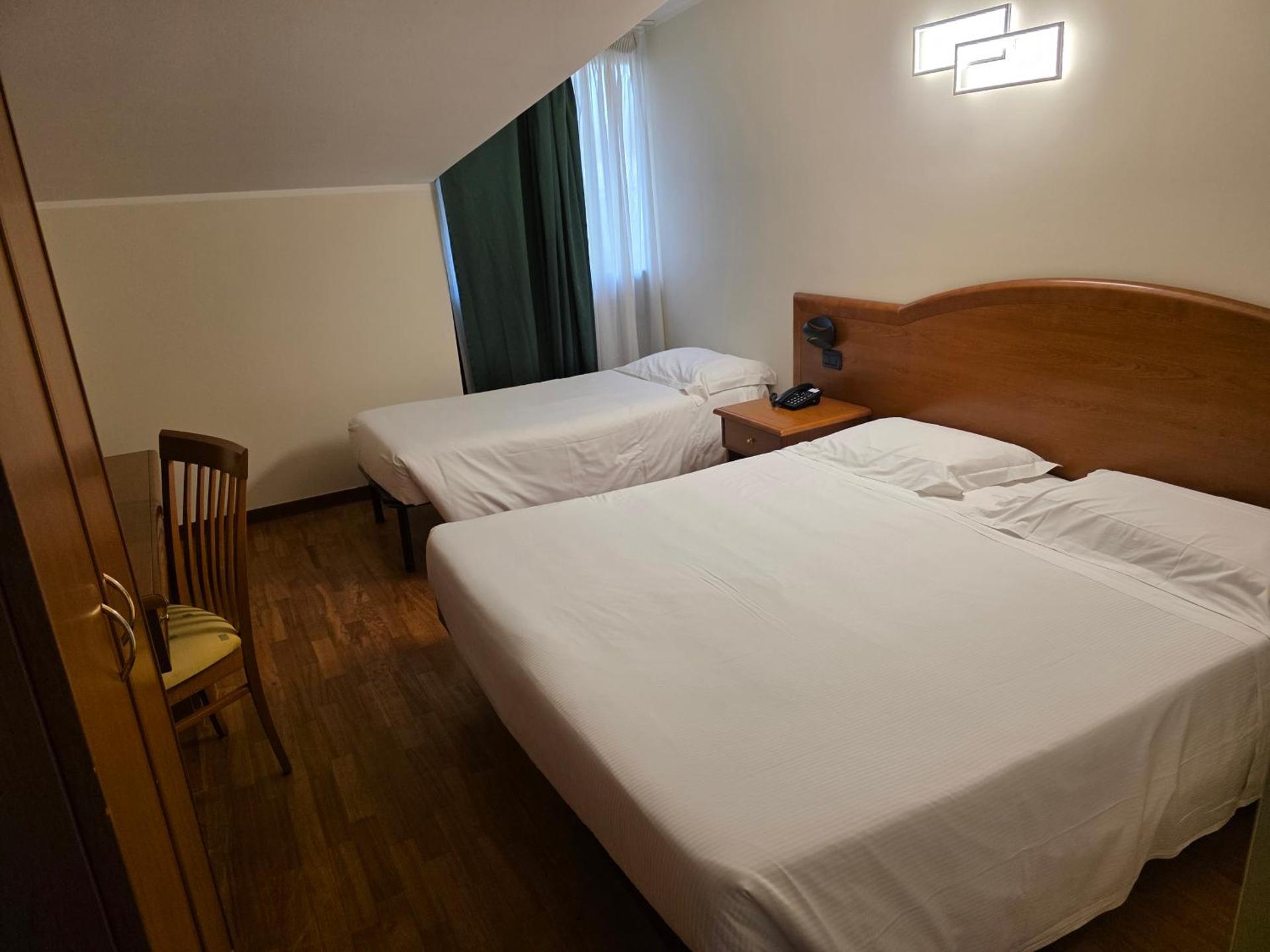 Hotel Dimora Adriana - Photo 26