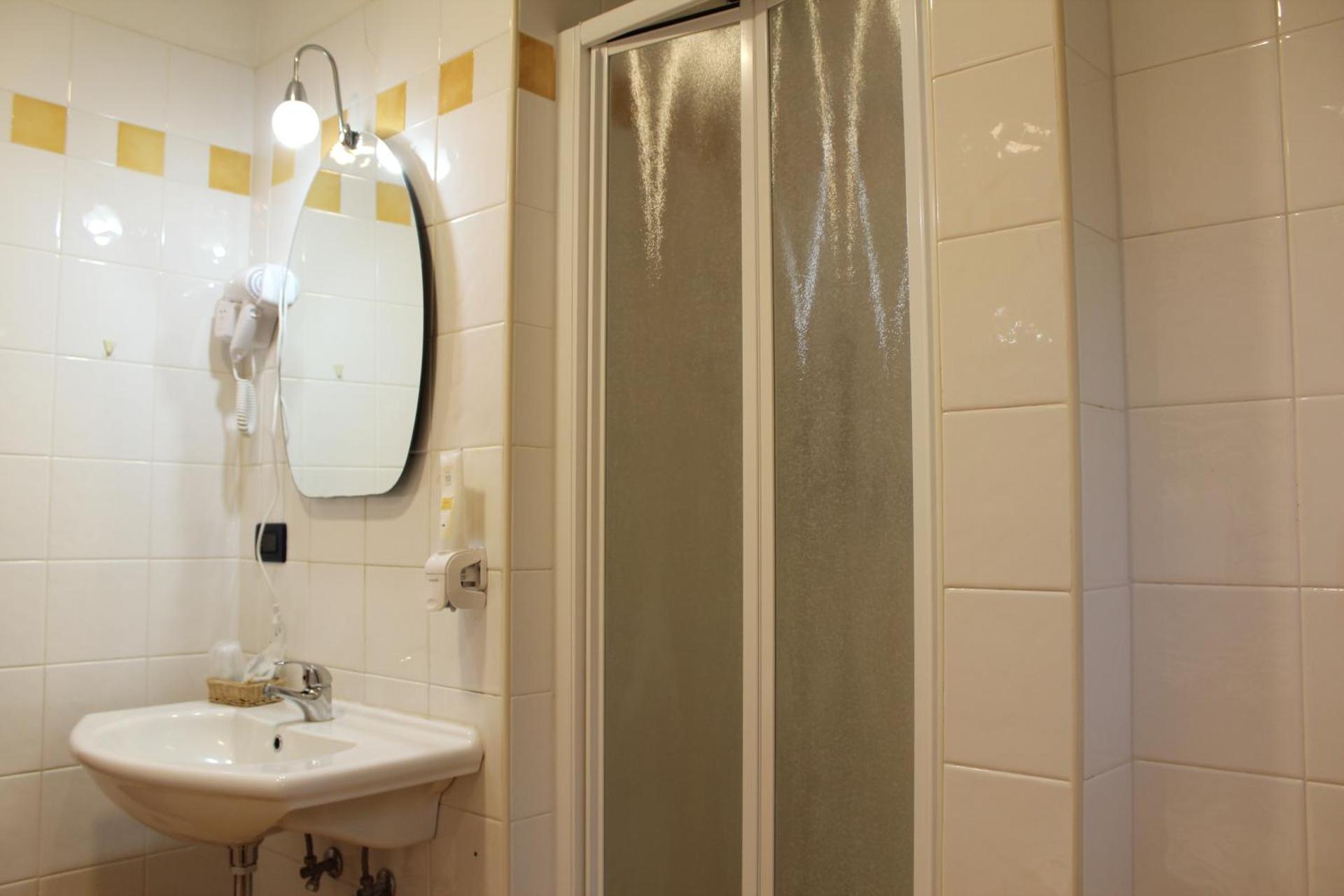 Hotel Dimora Adriana - Photo 32