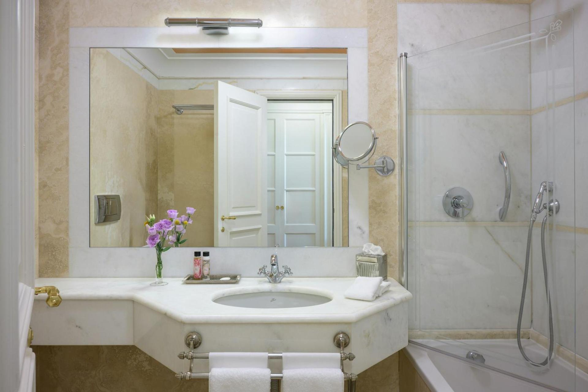 Grand Hotel Continental Siena - Starhotels Collezione - Photo 21