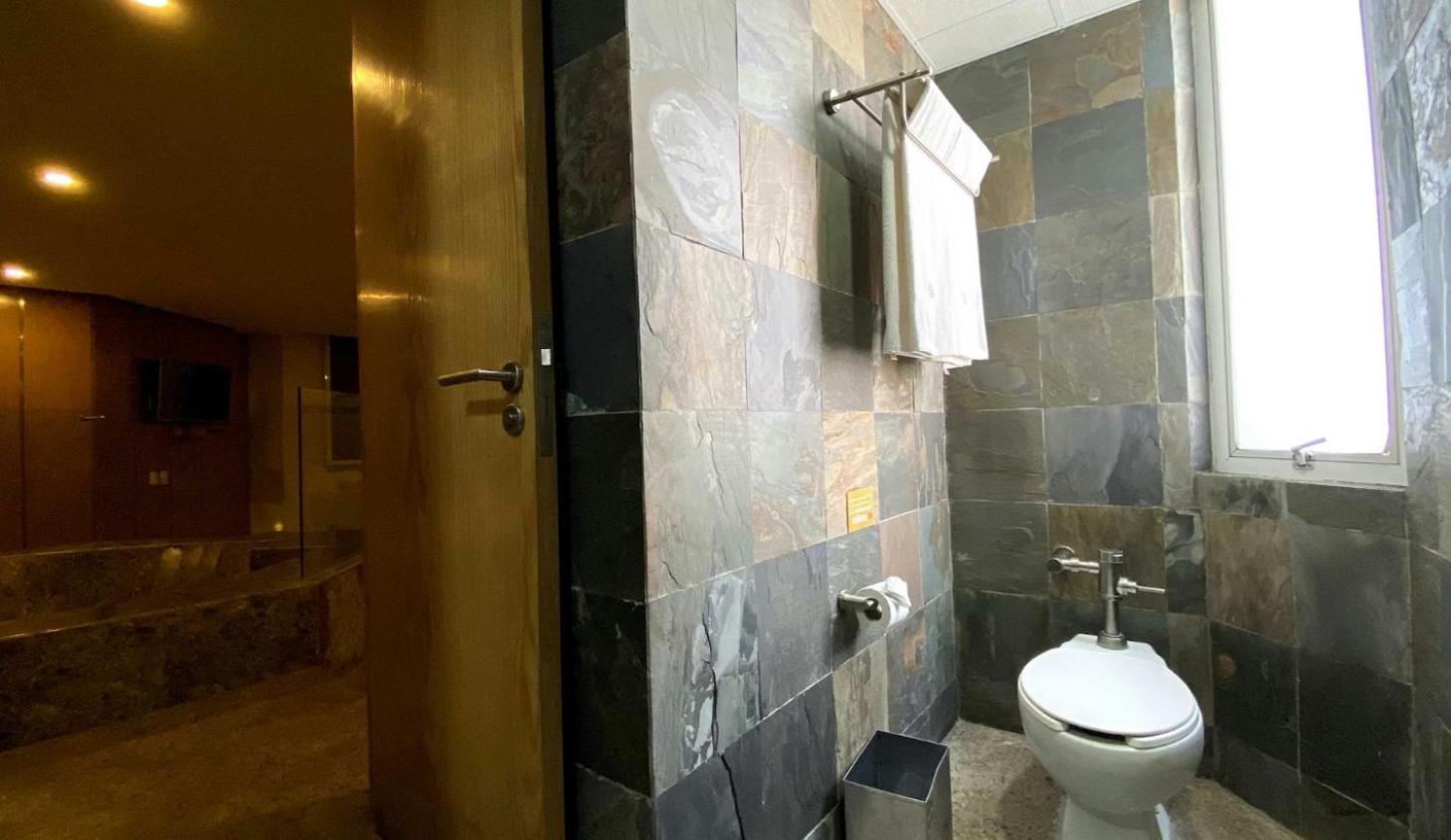 Hotel Lord - Photo 7