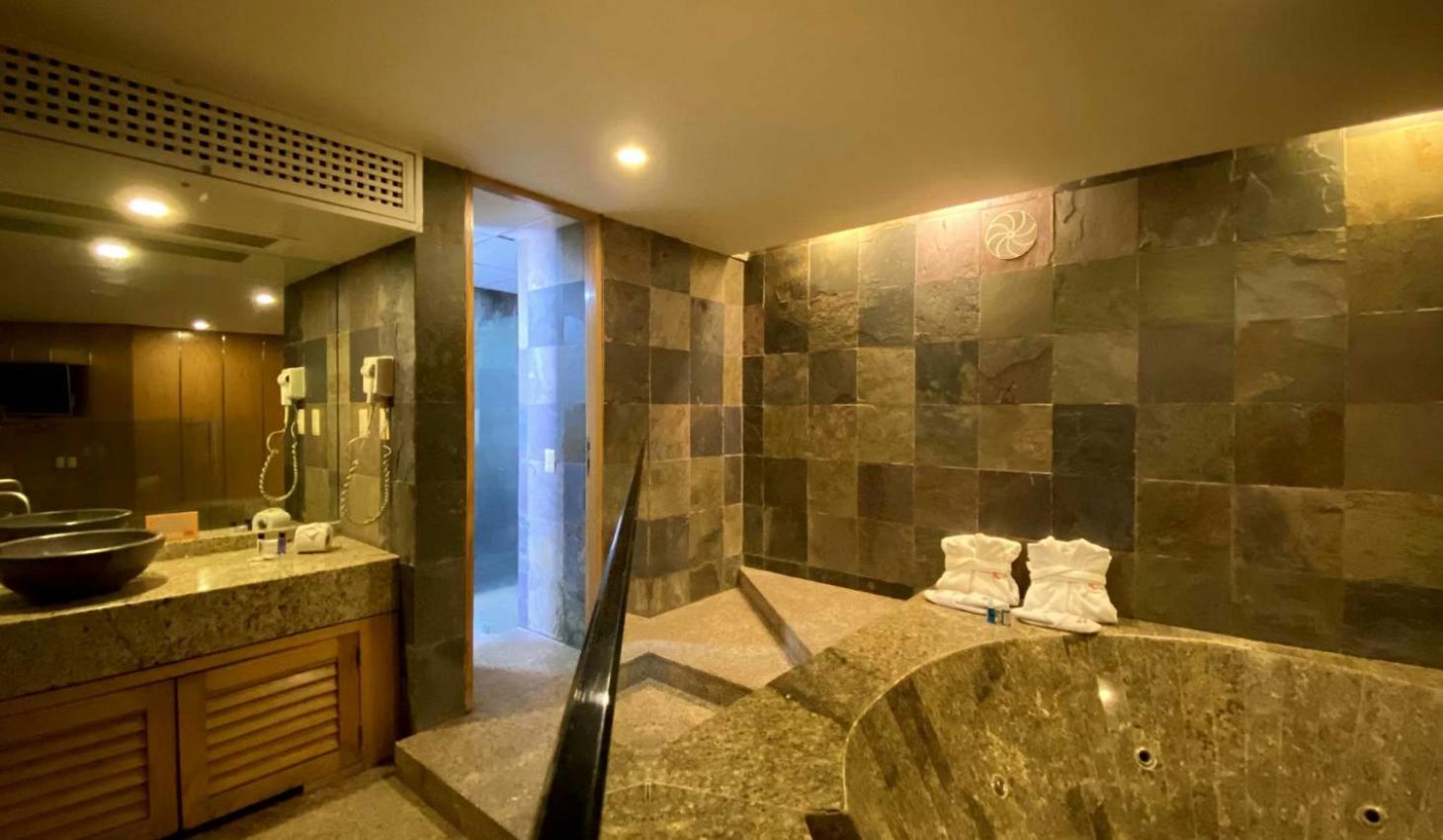 Hotel Lord - Photo 8