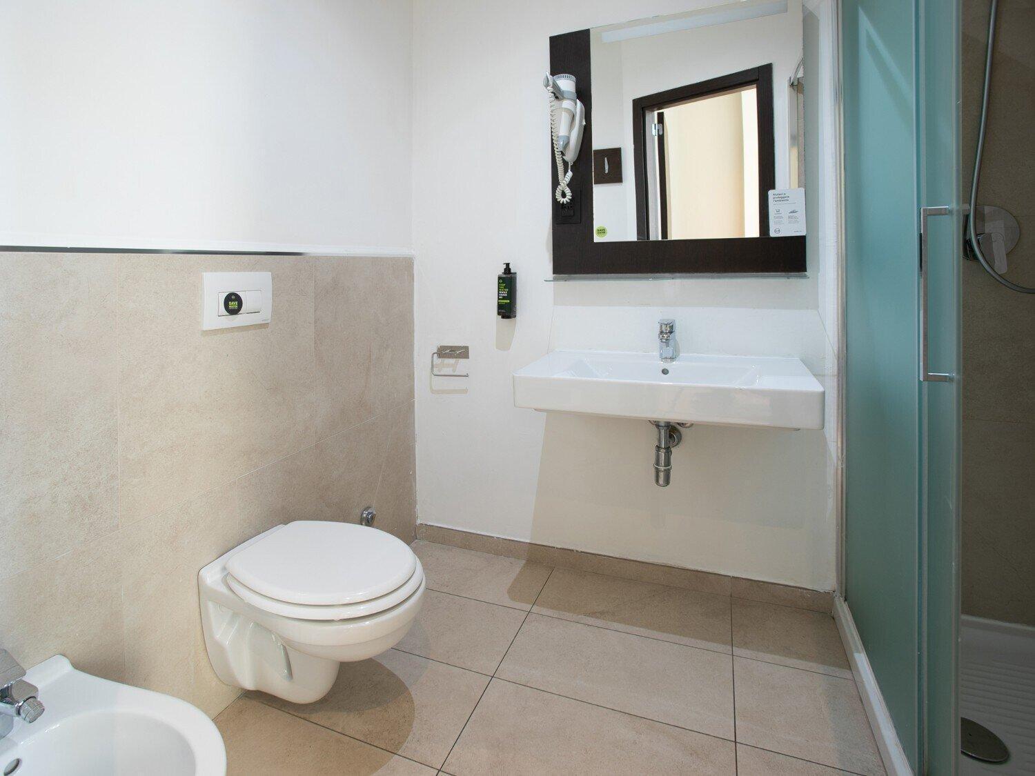 B&B Hotel Savona - Photo 33