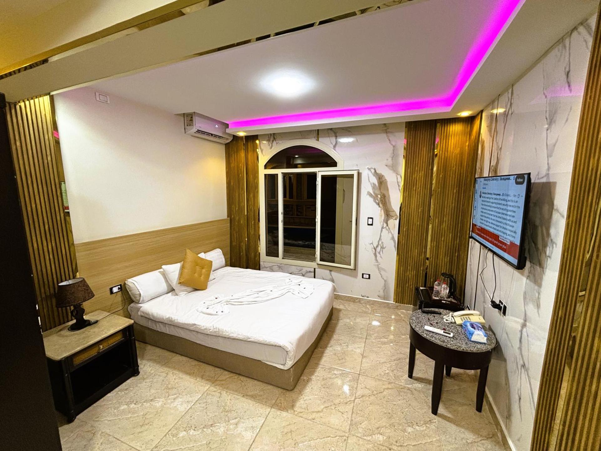 Double Room with Pool View