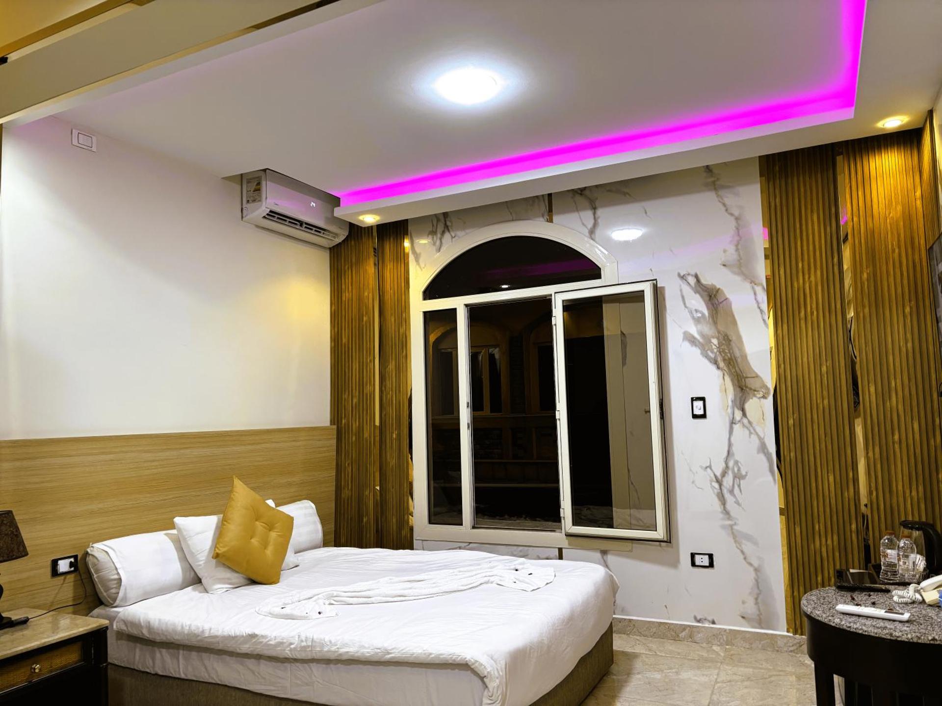 Nisut Pyramids Hotel - Photo 7