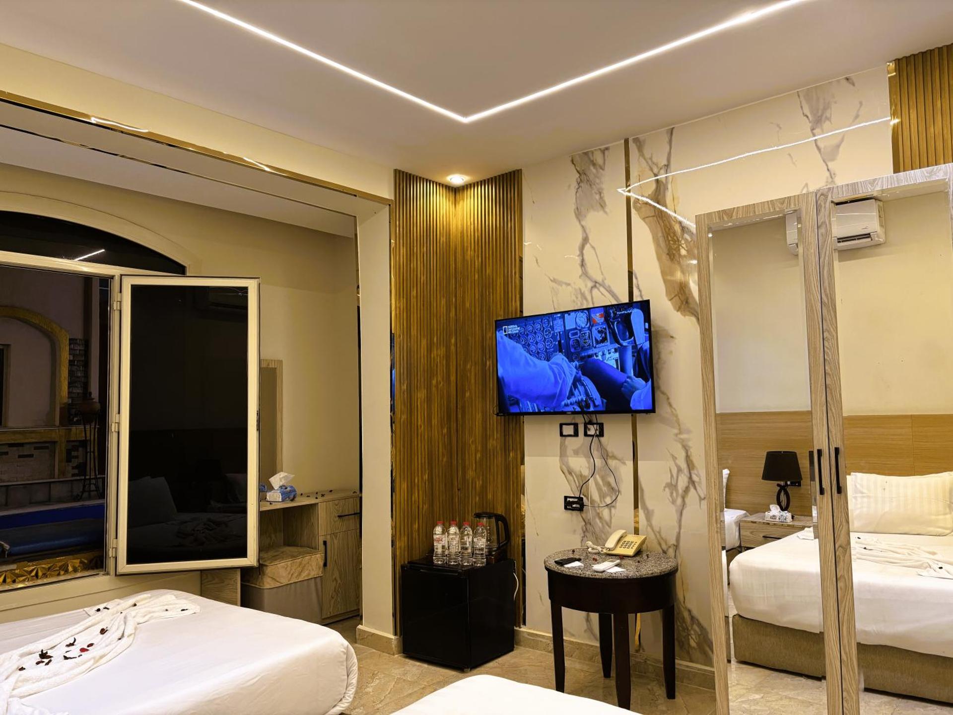 Nisut Pyramids Hotel - Photo 26