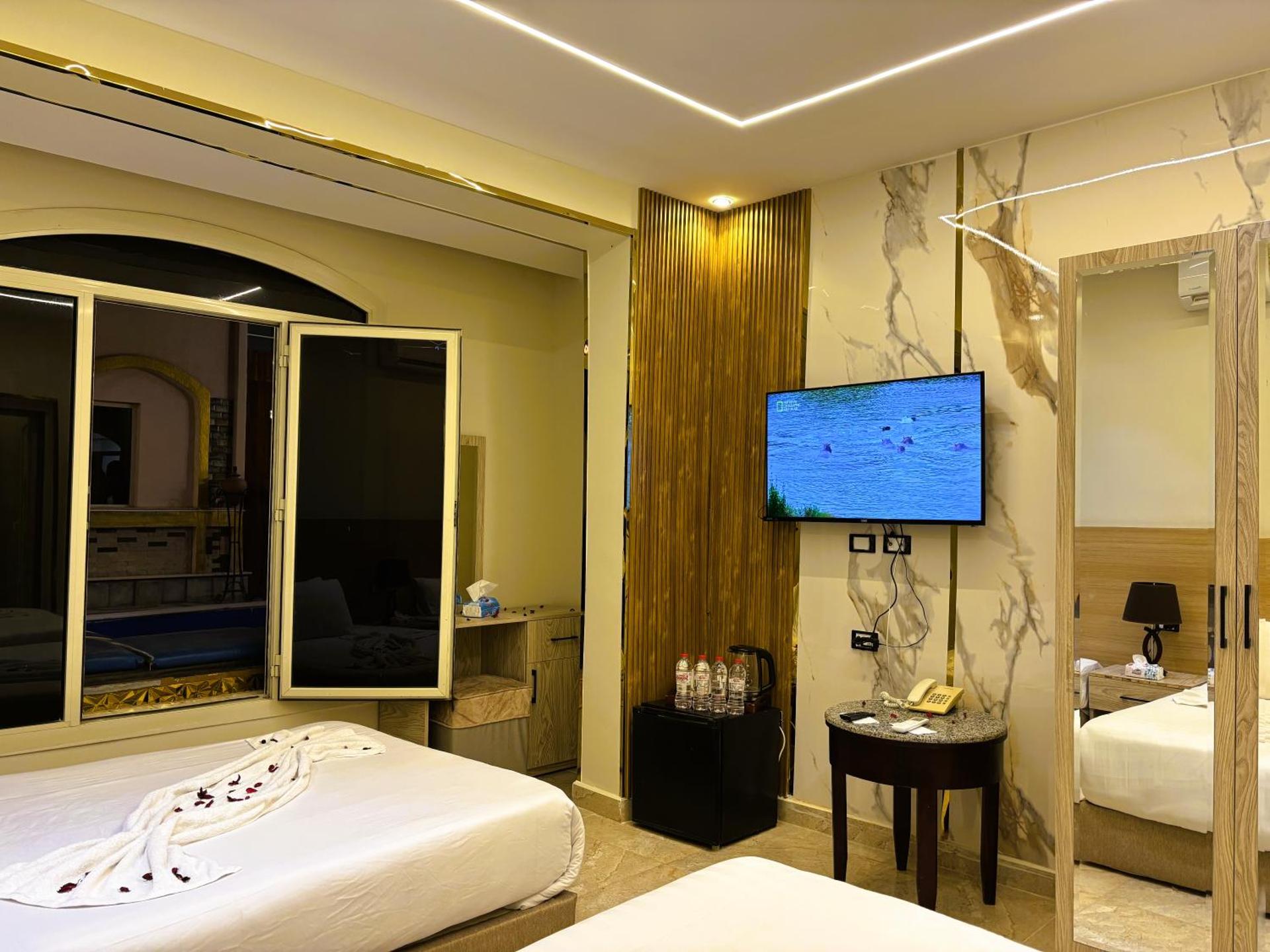 Nisut Pyramids Hotel - Photo 27