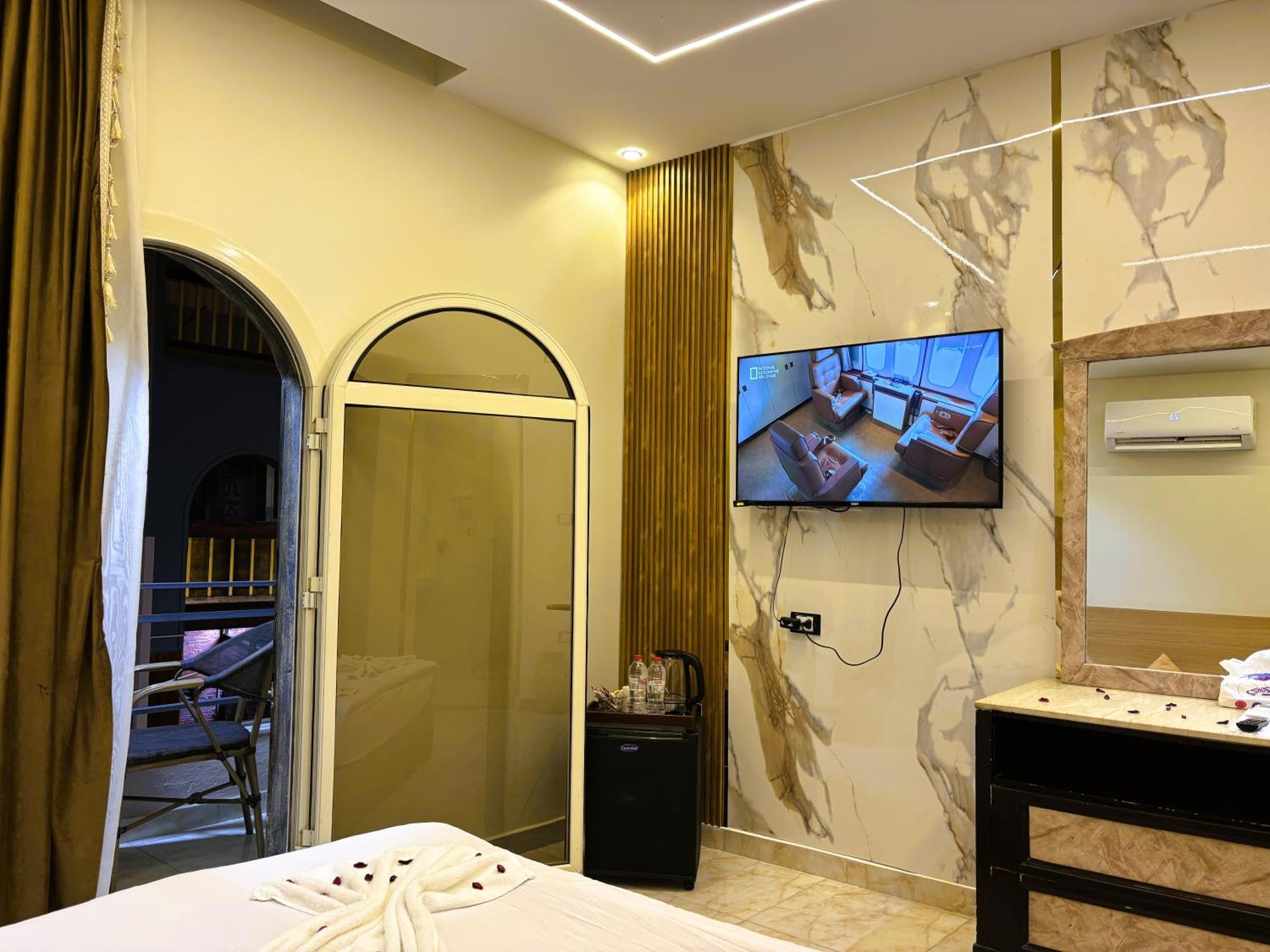 Nisut Pyramids Hotel - Photo 33