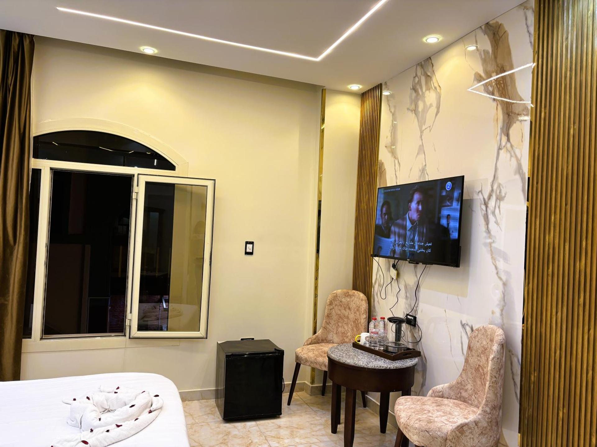 Nisut Pyramids Hotel - Photo 15