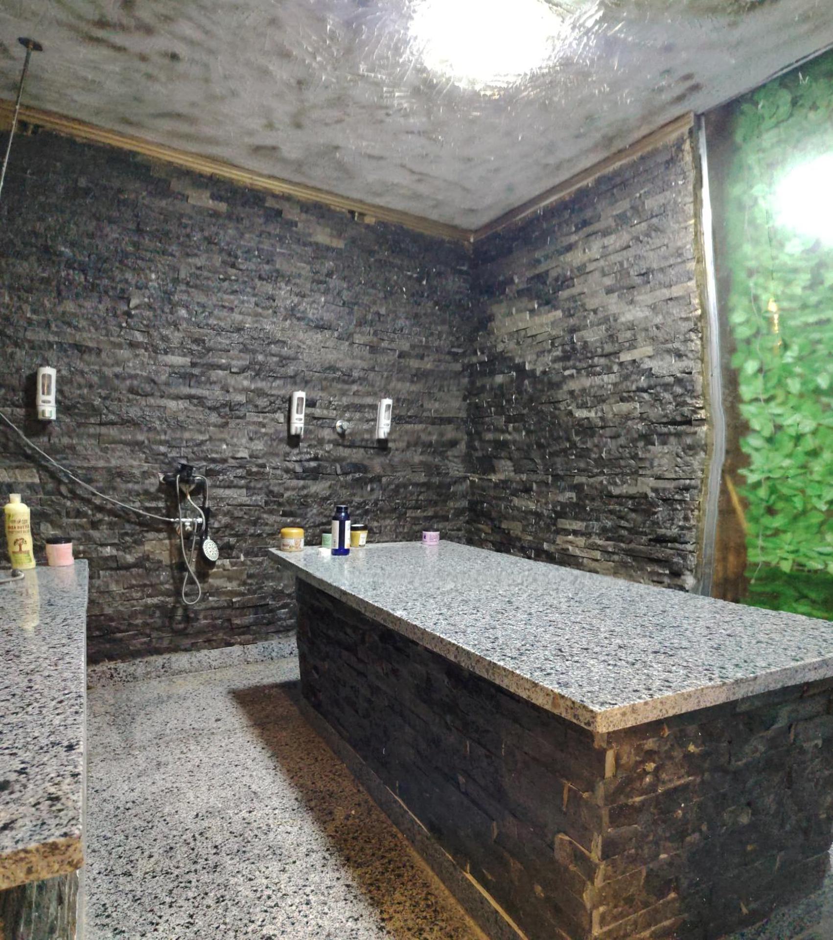 Nisut Pyramids Hotel - Photo 51