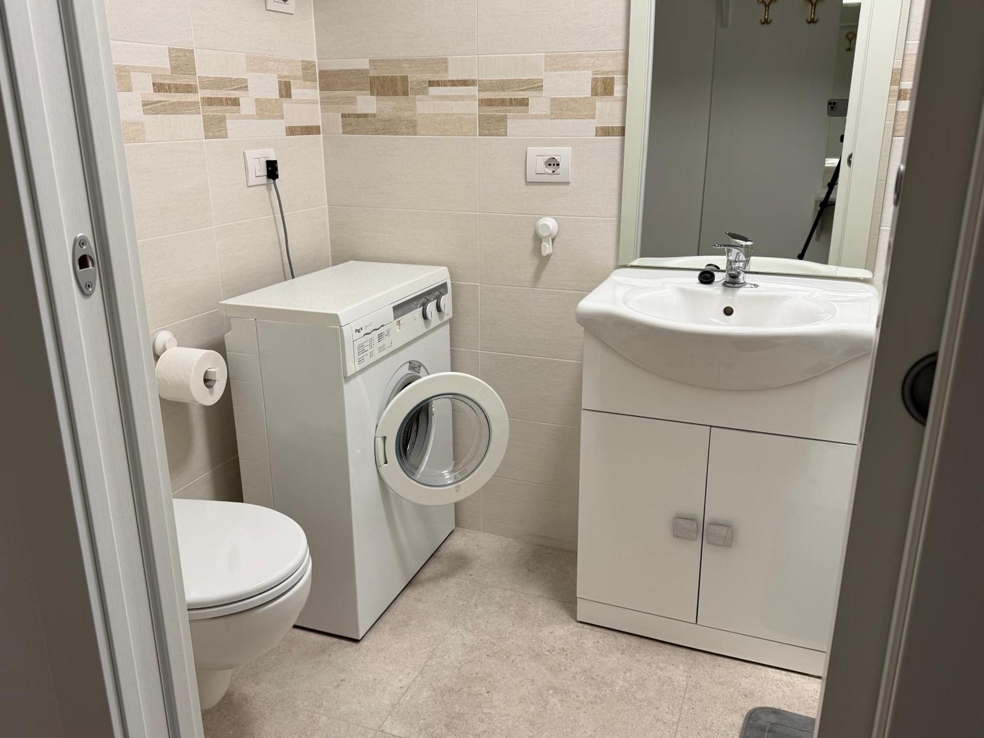 Studio apartment near the lake - Photo 10