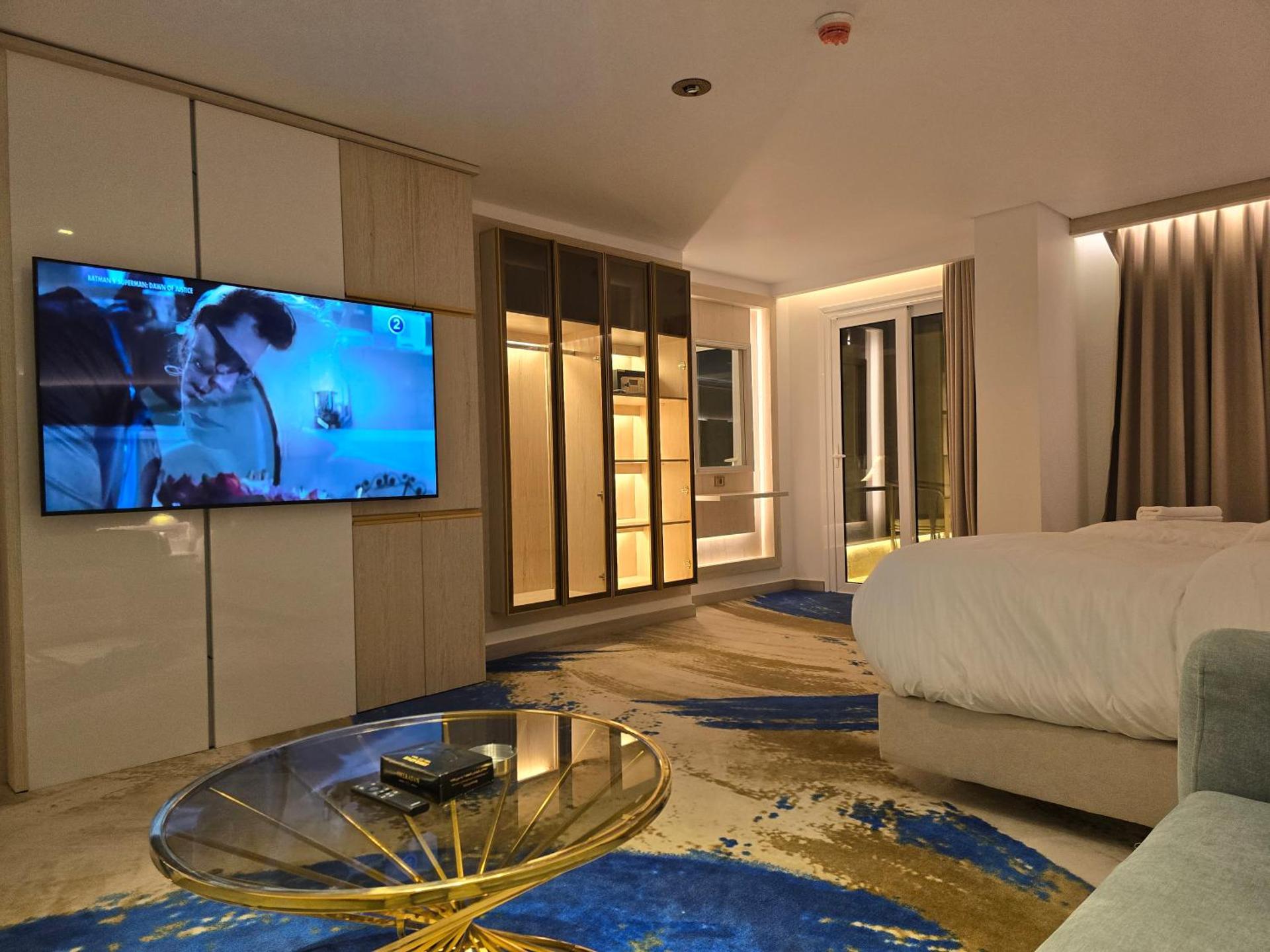 Sheraton Air Hotel - Photo 60