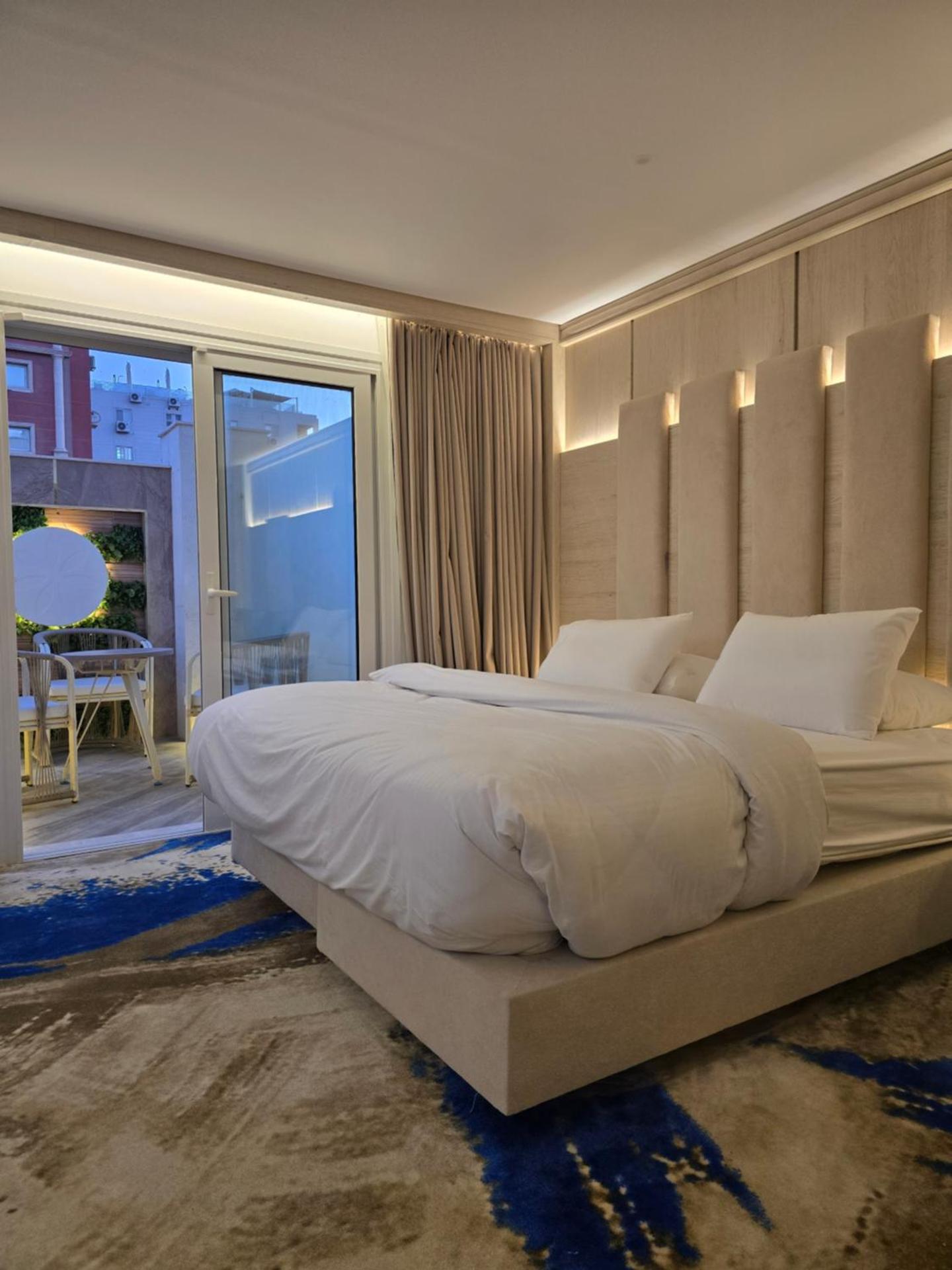 Sheraton Air Hotel - Photo 12