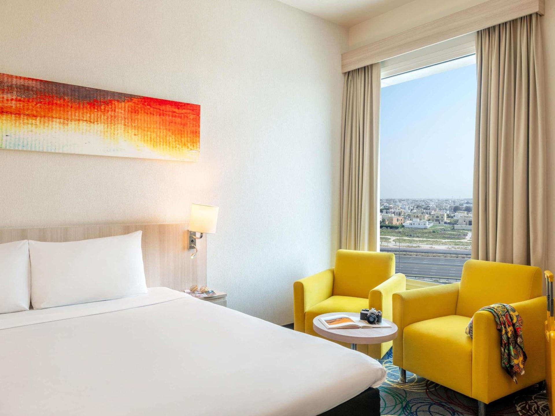 Ibis Styles Dragon Mart Dubai - Photo 3