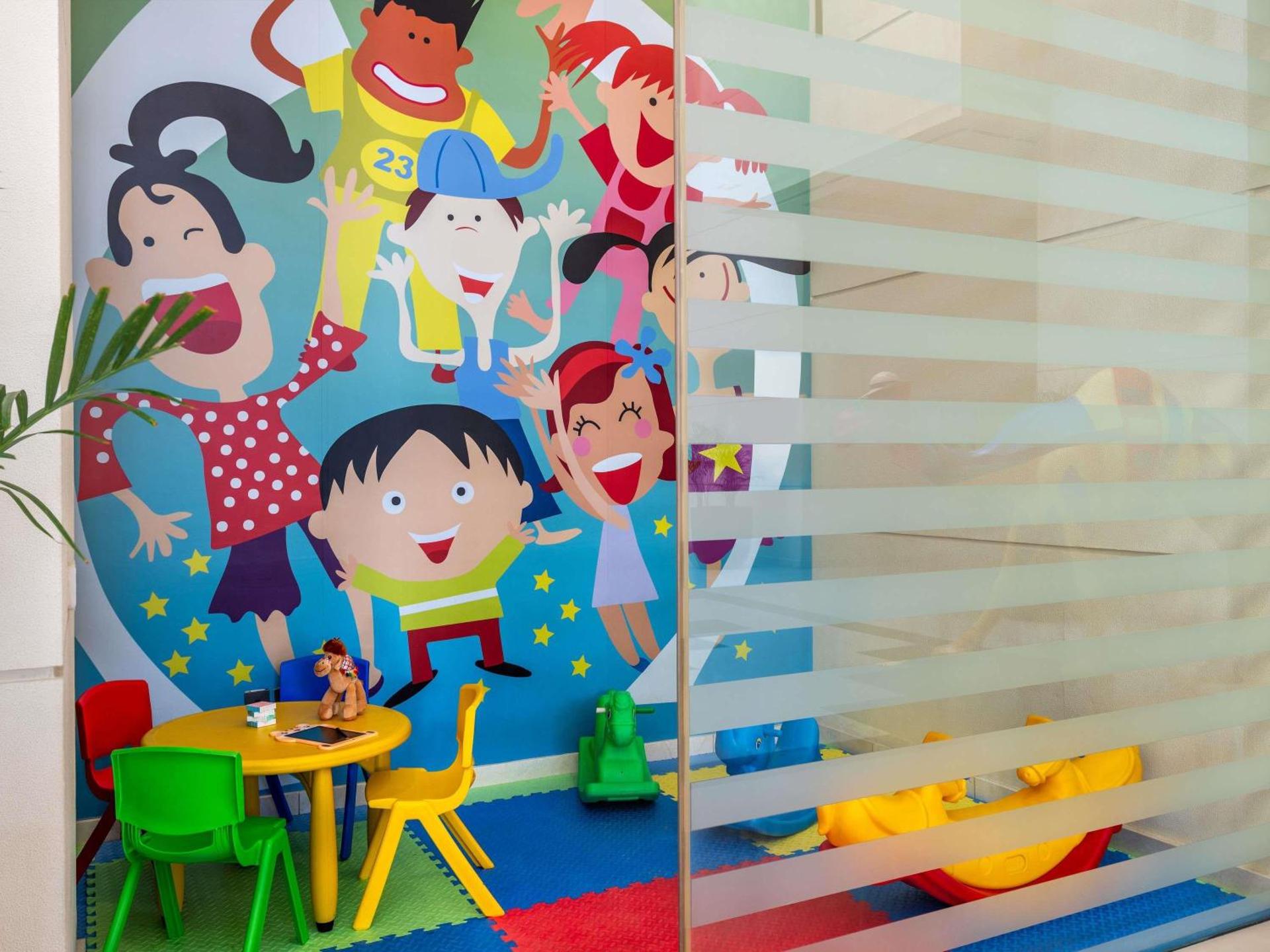 Ibis Styles Dragon Mart Dubai - Photo 67