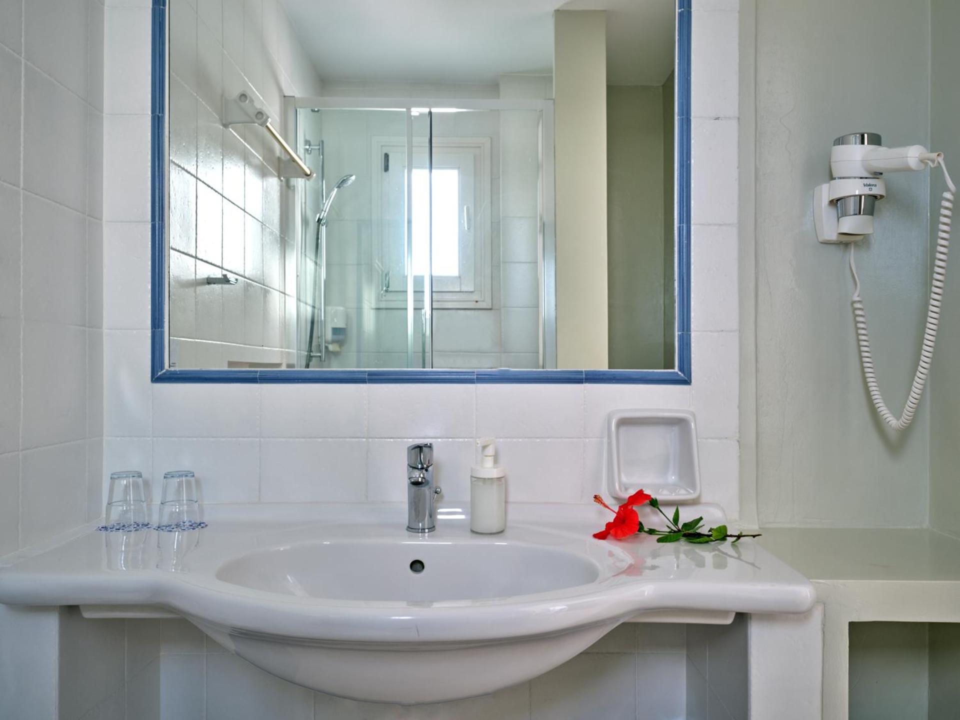 Kalypso Hotel - Photo 9