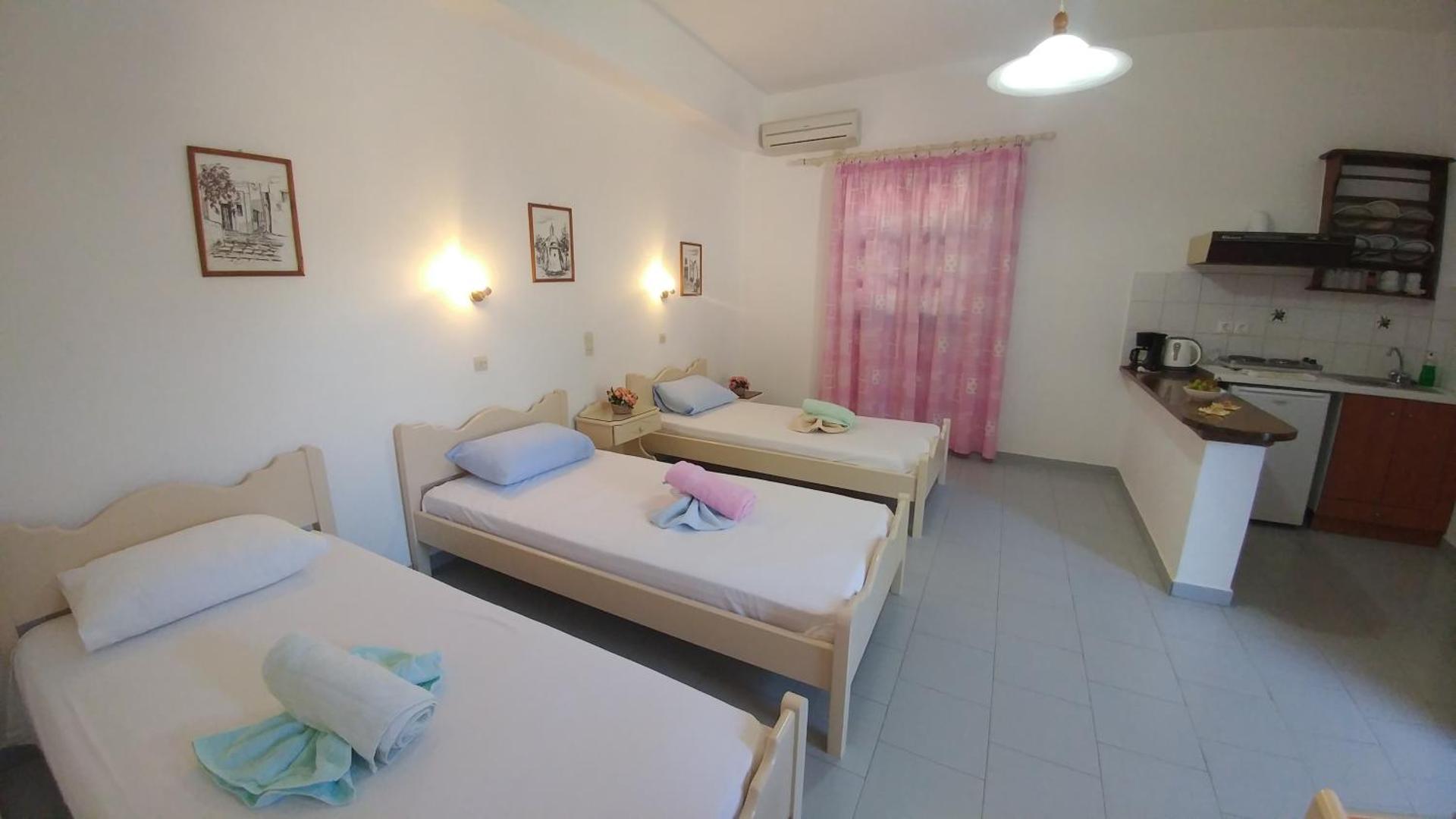 Oasis Studios Logaras - Photo 3