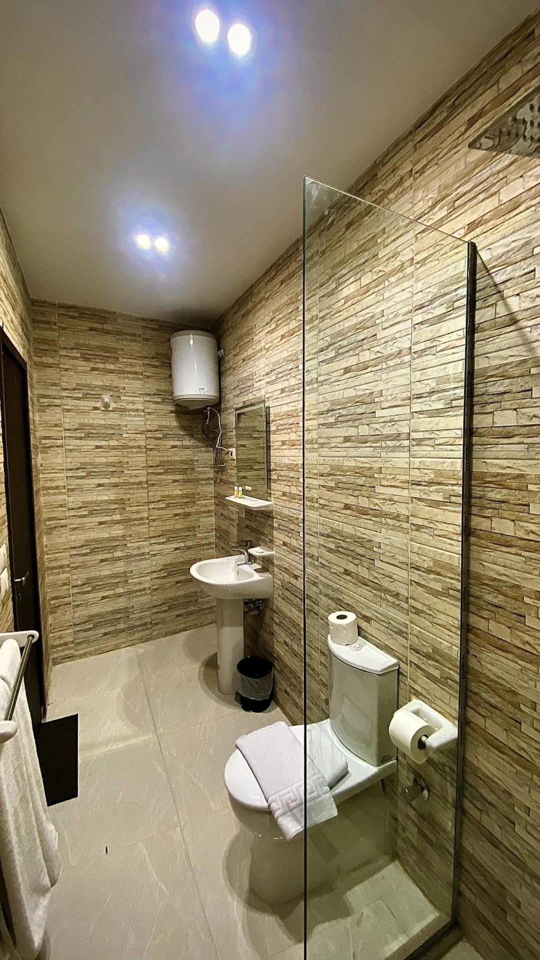 Makan Hotel - Photo 6