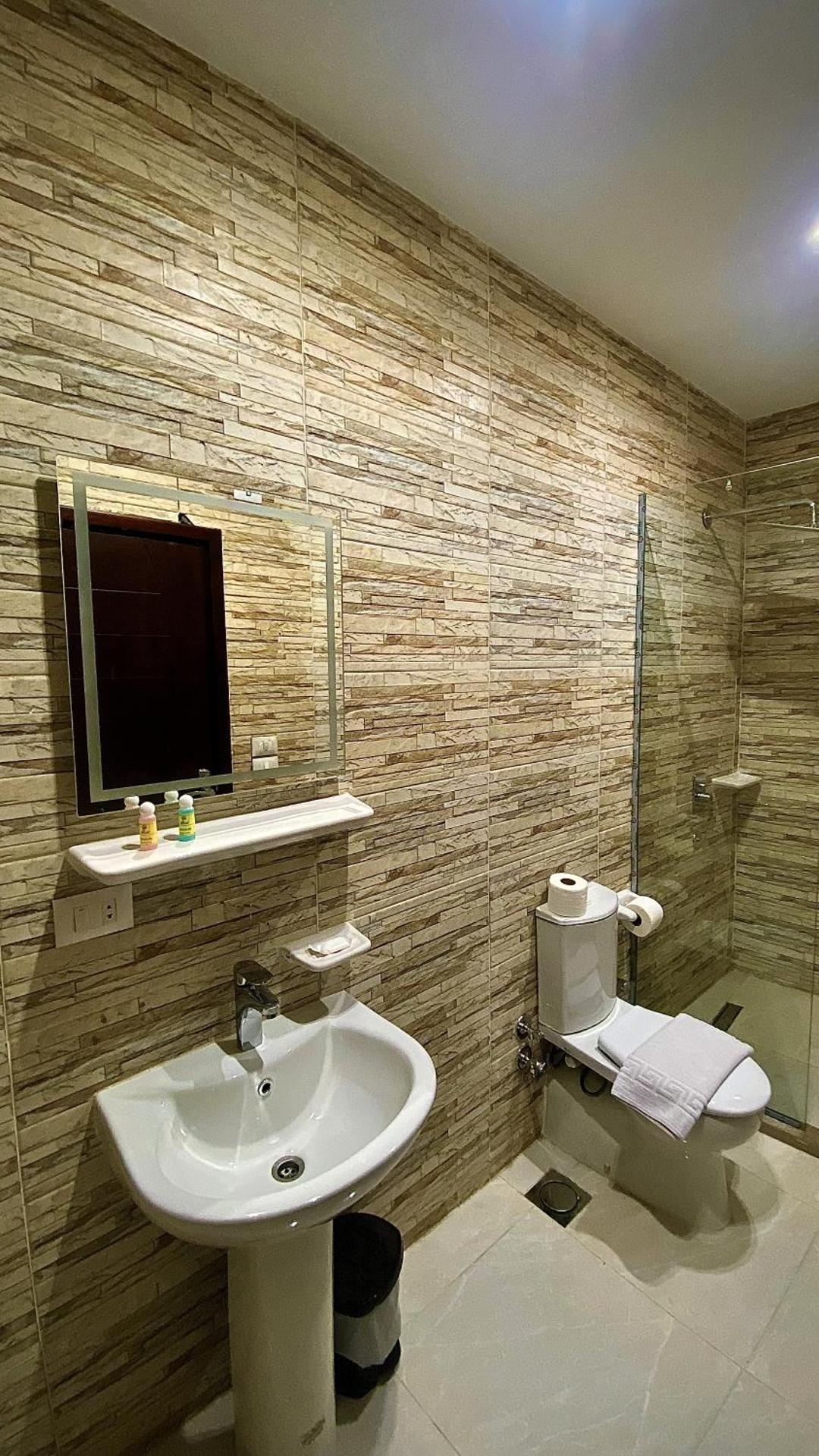 Makan Hotel - Photo 5