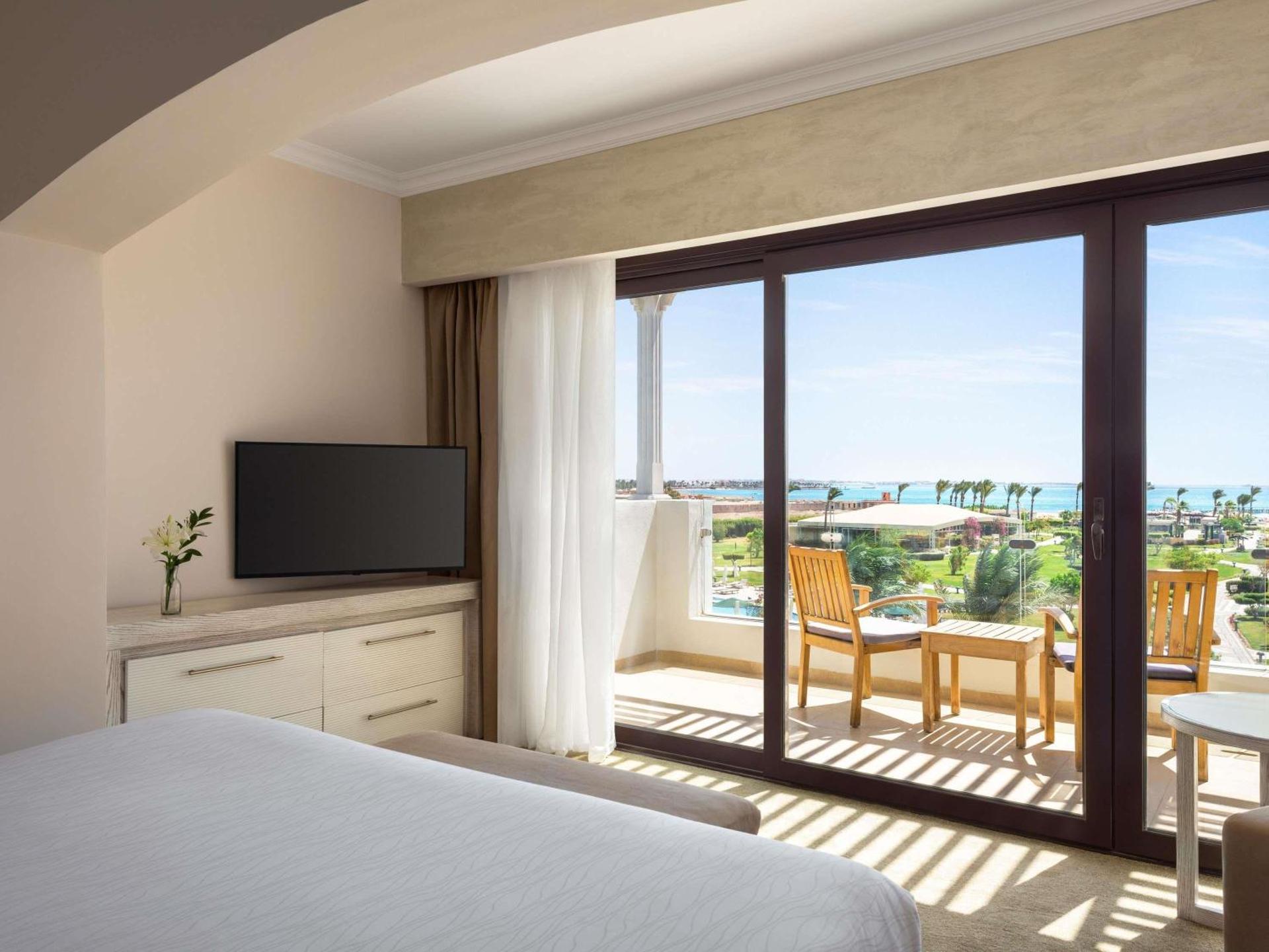 Movenpick Waterpark Resort & Spa Soma Bay - Photo 15