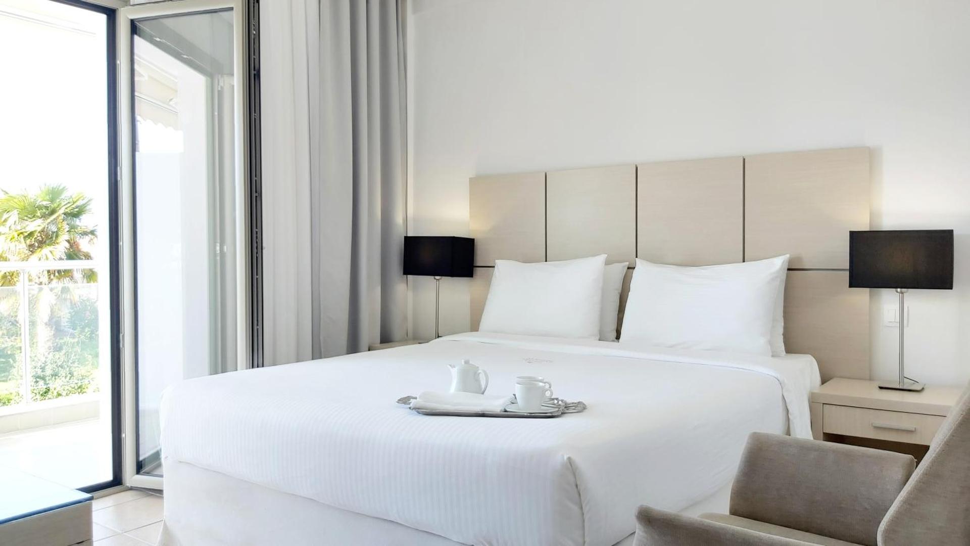 Akrogiali Exclusive Hotel (Adults Only) - Photo 22