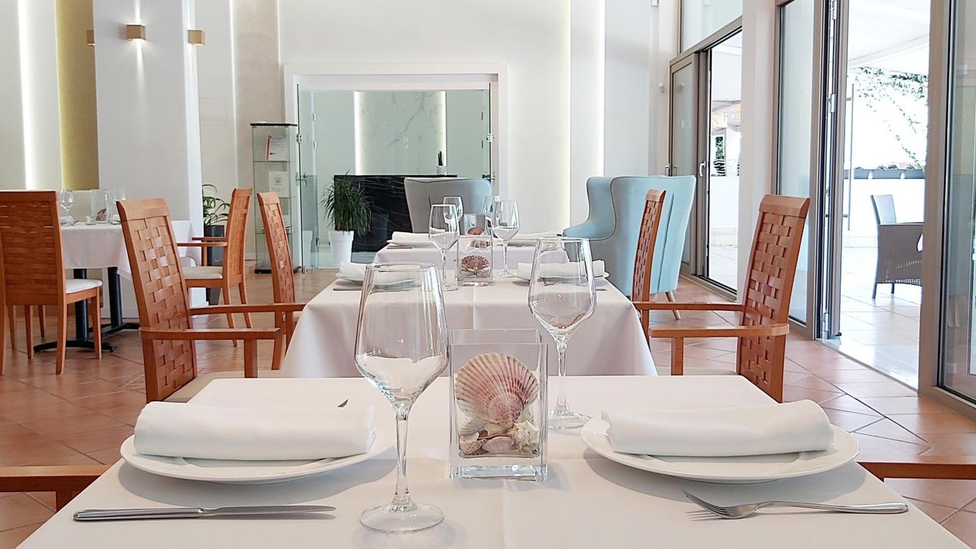 Akrogiali Exclusive Hotel (Adults Only) - Photo 42