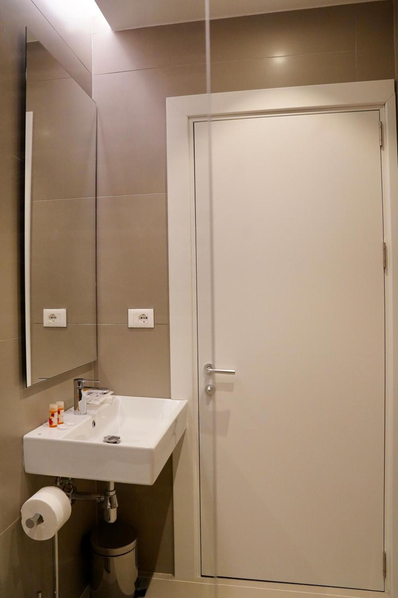 Hortus Hotel Tirana - Photo 17