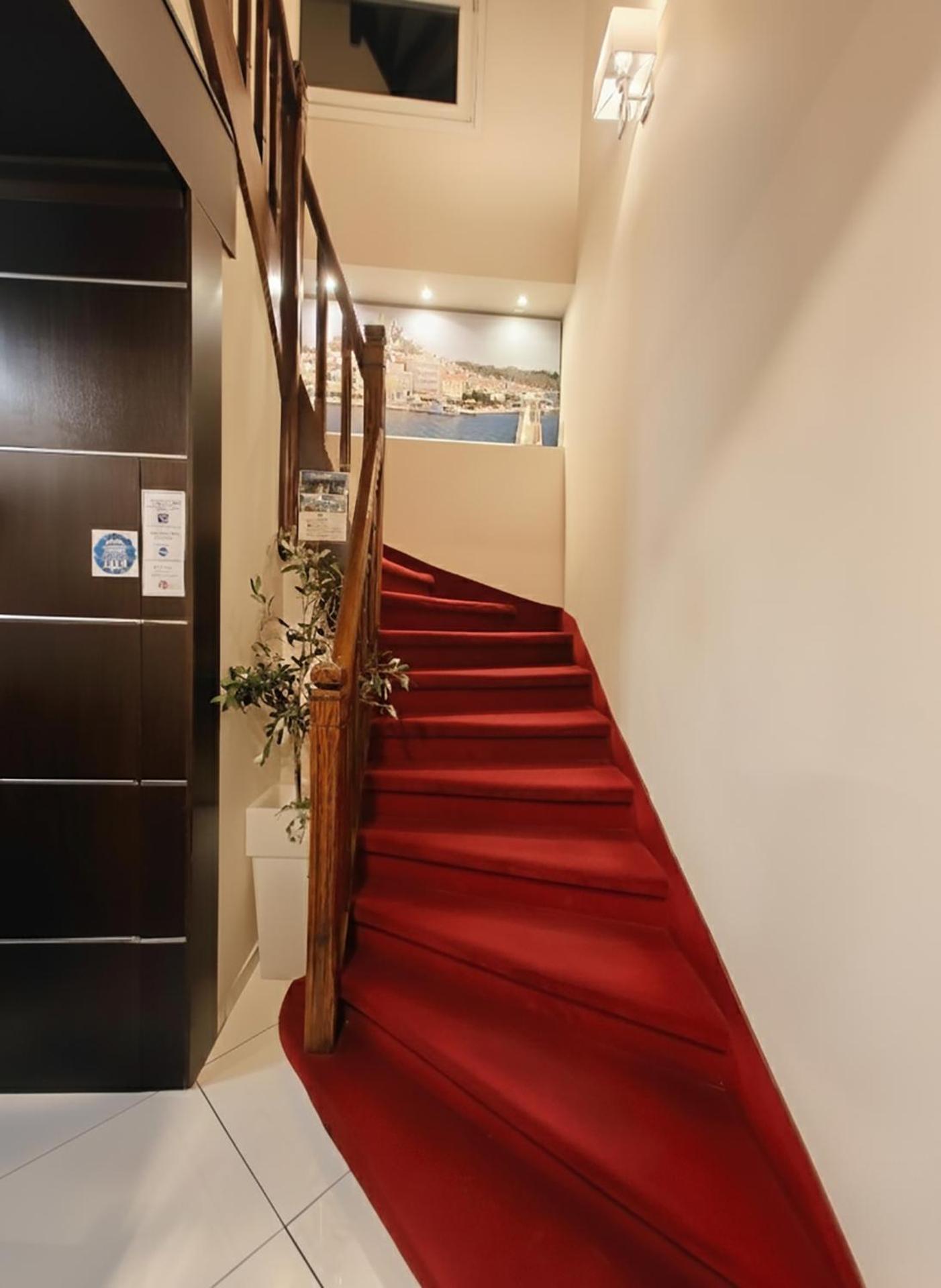 The Manessi City Boutique Hotel - Photo 31