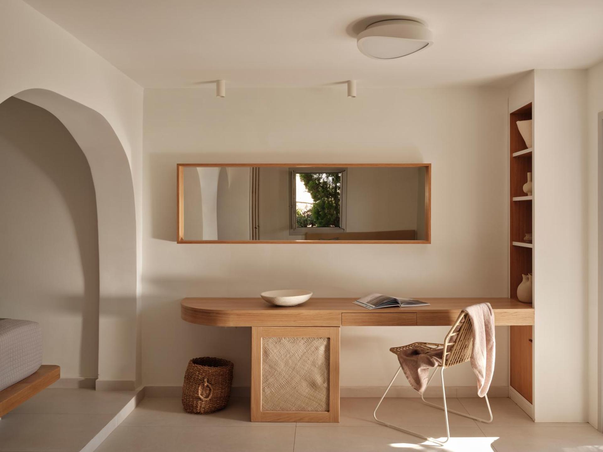 Andronikos Hotel - Photo 57