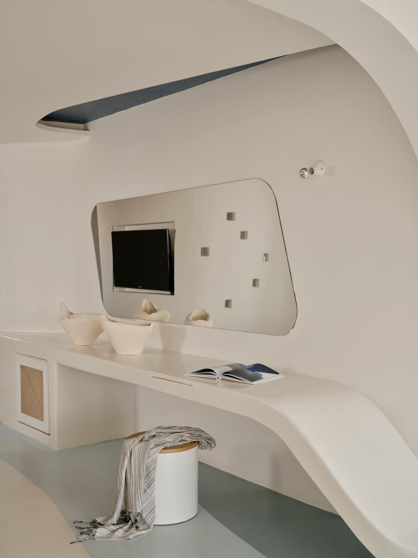 Andronikos Hotel - Photo 50