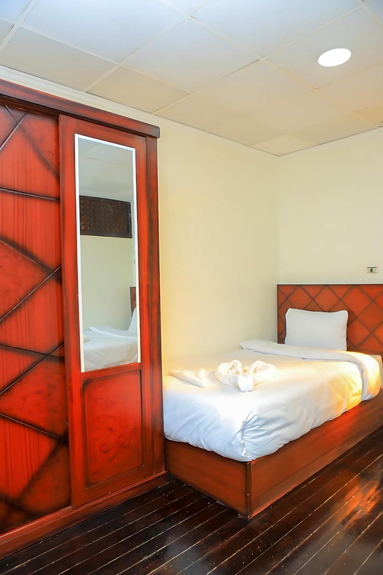 Kings Palace - Photo 35